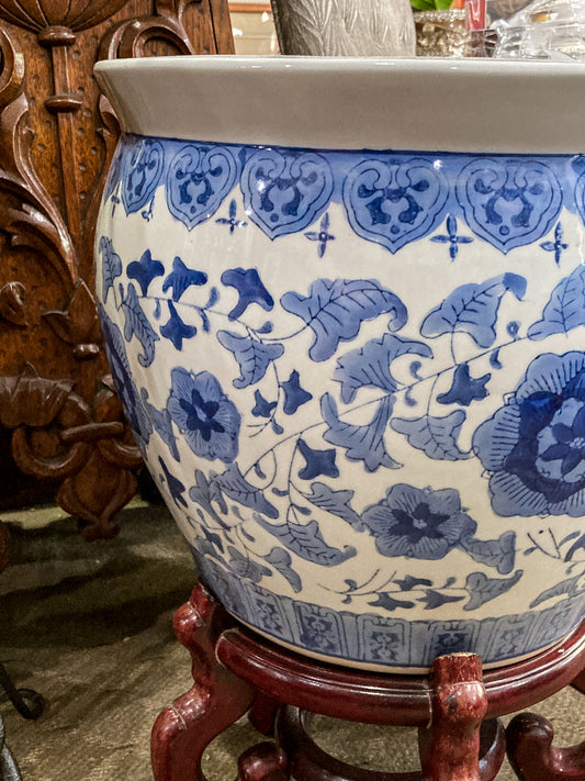 Classic Contemporary Blue White Floral Chinese Porcelain Raised Planter Pot
