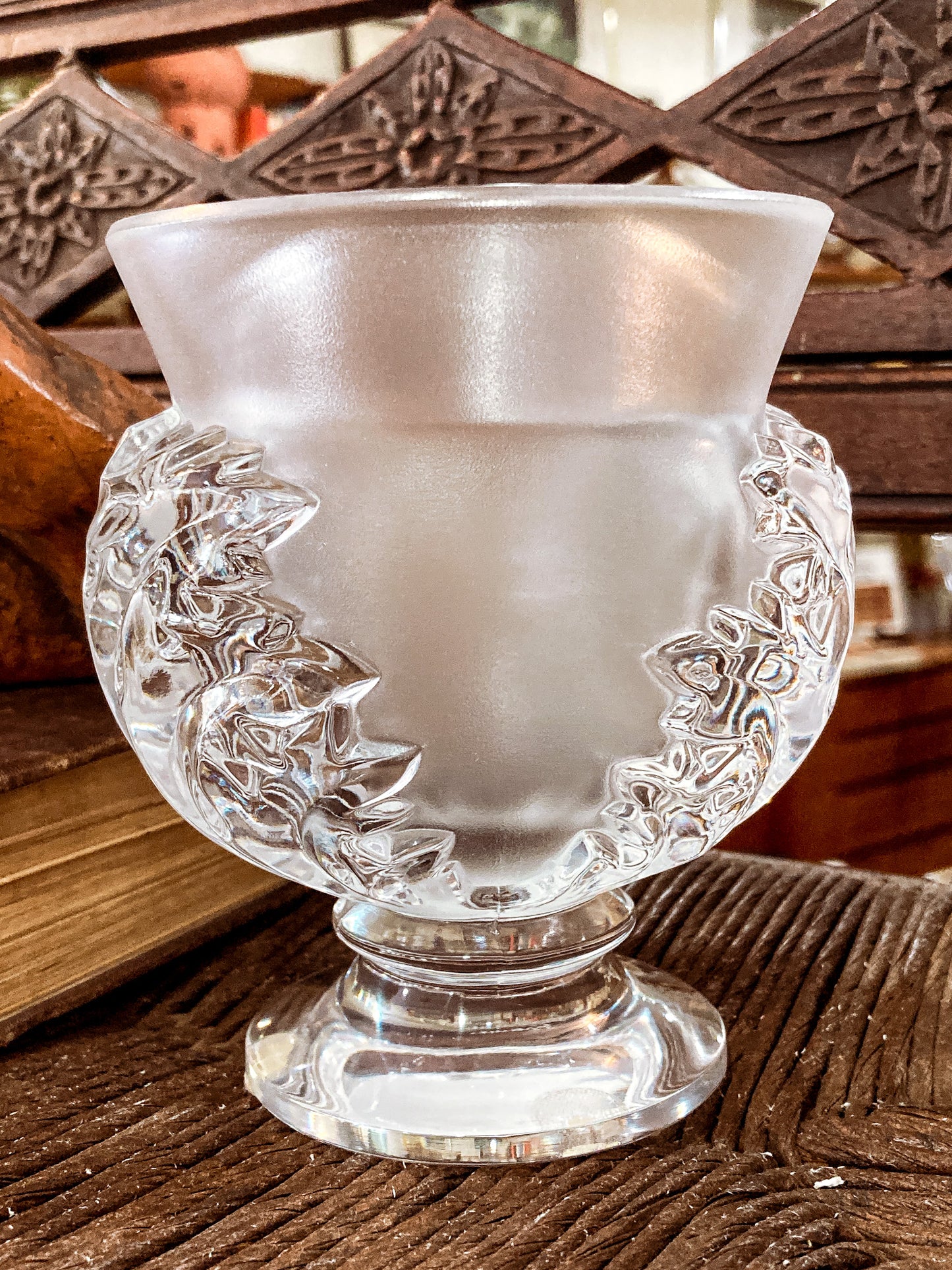 Lalique Clear Frosted Crystal Acanthus Leaf St. Cloud Flared Footed Vase