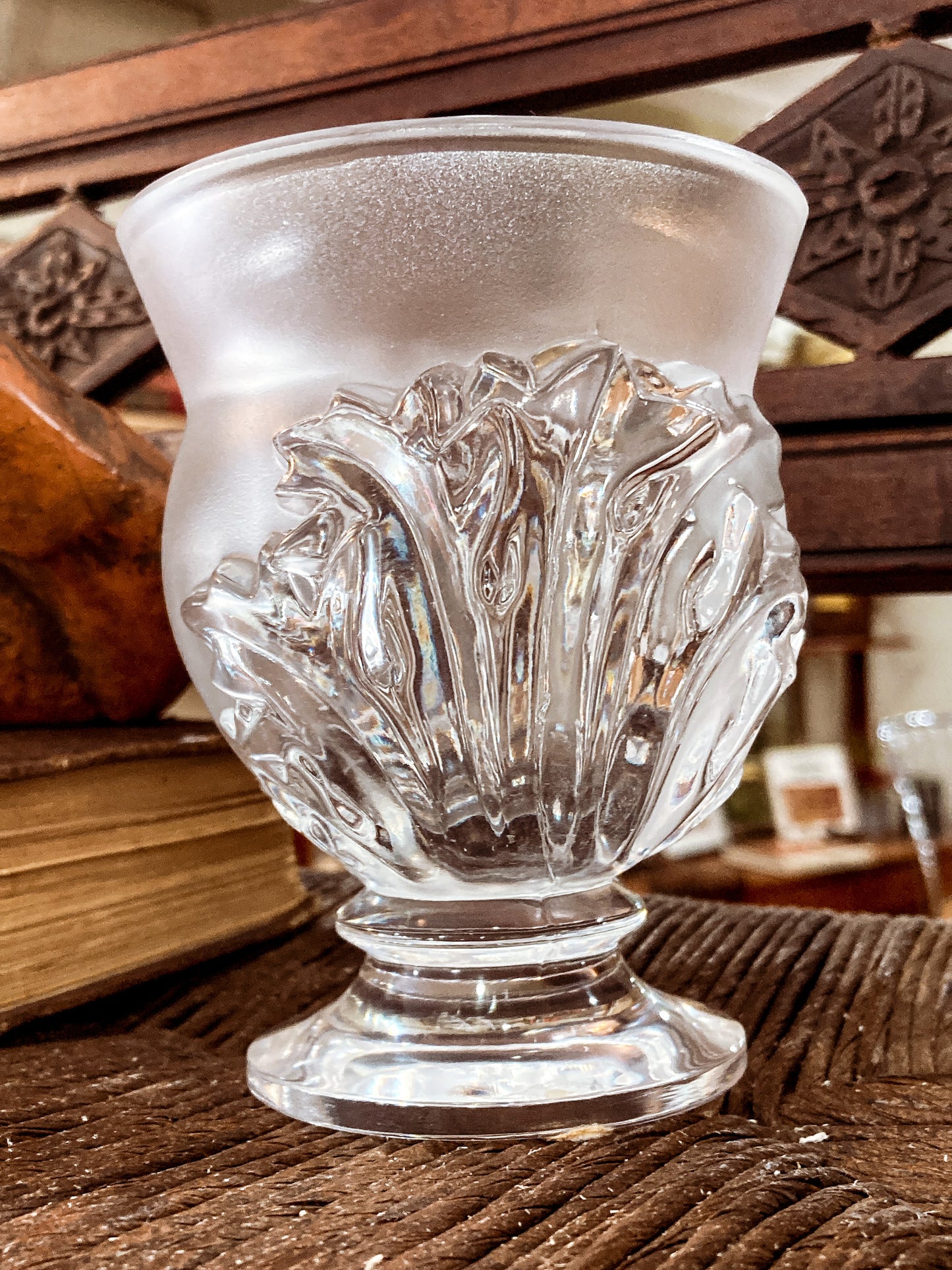 Lalique Clear Frosted Crystal Acanthus Leaf St. Cloud Flared Footed Vase