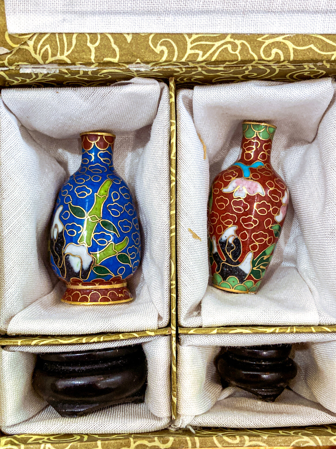 Set of Five Miniature Chinese Cloisonné Vases Wooden Stands Original Box