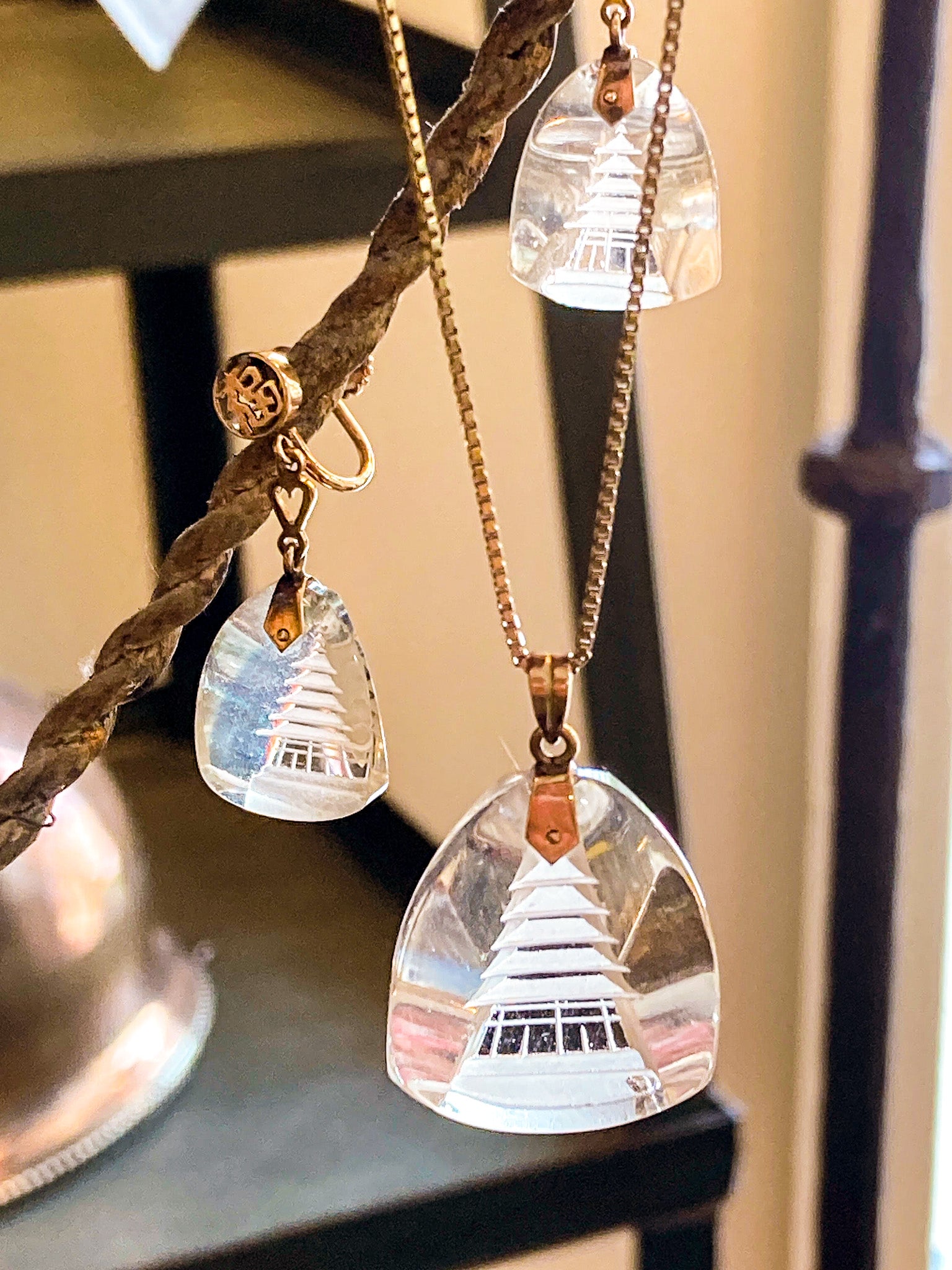Vintage 14k Gold Carved Crystal Pagoda Necklace Earrings Japan Jewelry Set