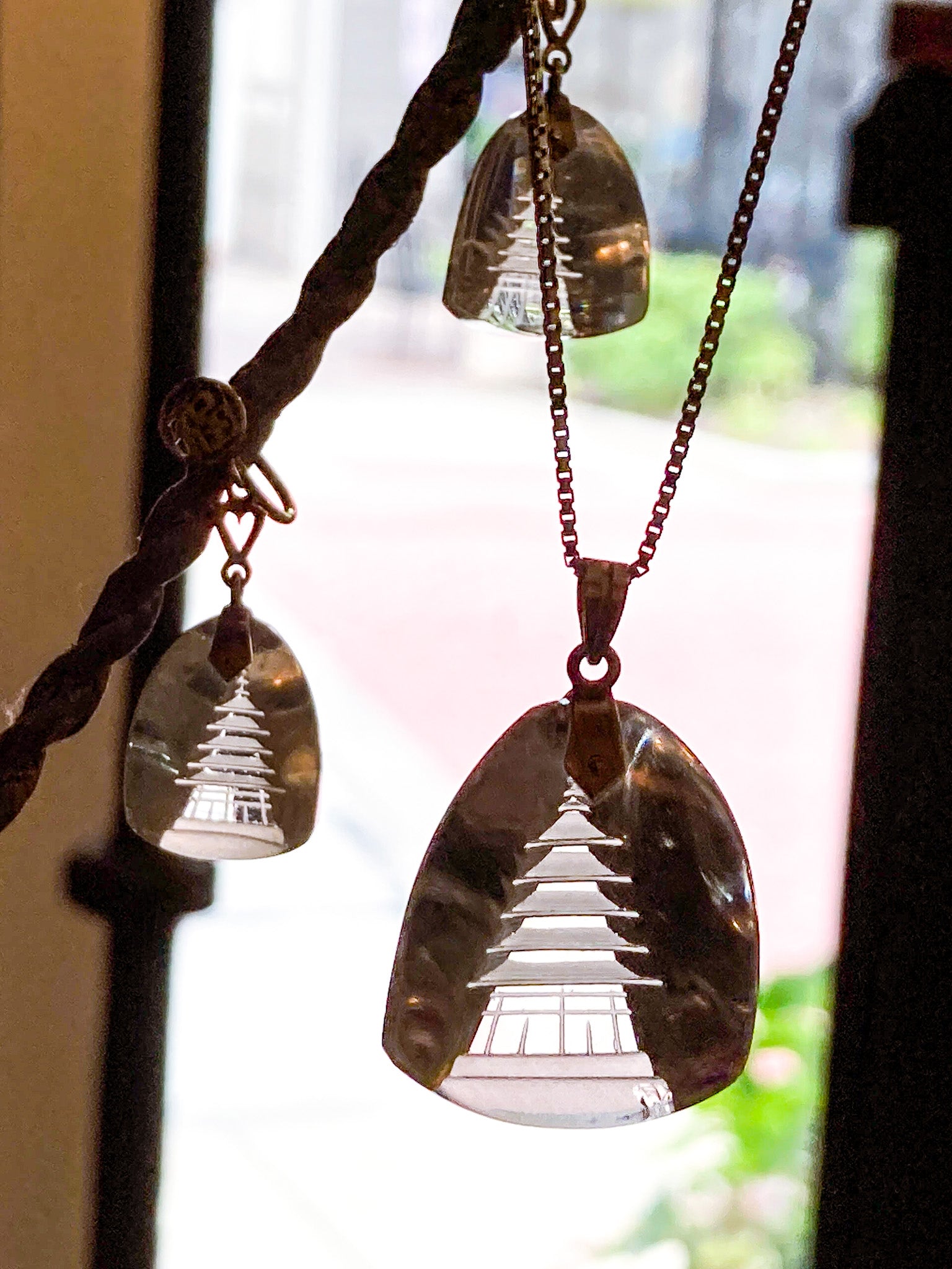 Vintage 14k Gold Carved Crystal Pagoda Necklace Earrings Japan Jewelry Set