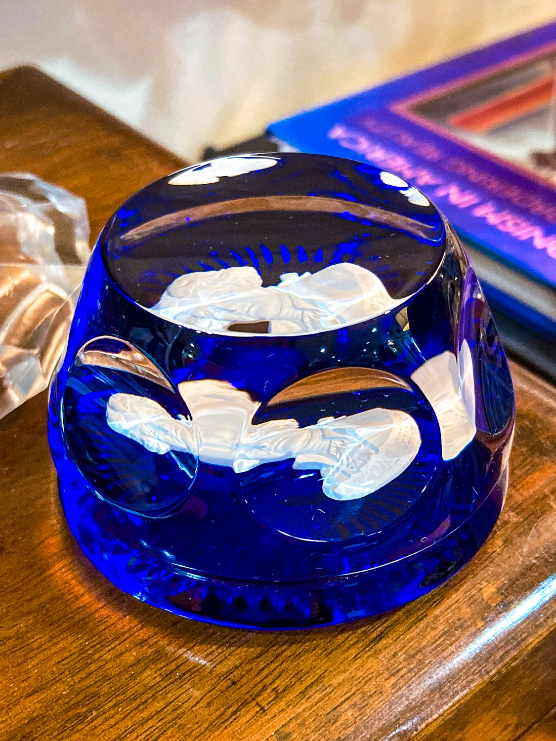 Vintage 1974 Thomas Jefferson Baccarat Franklin Mint Cobalt Glass Paperweight