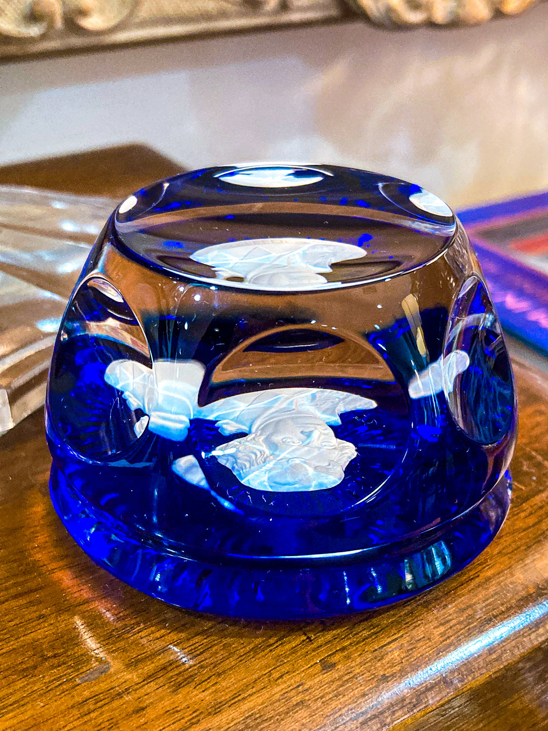 Vintage 1974 Thomas Jefferson Baccarat Franklin Mint Cobalt Glass Paperweight