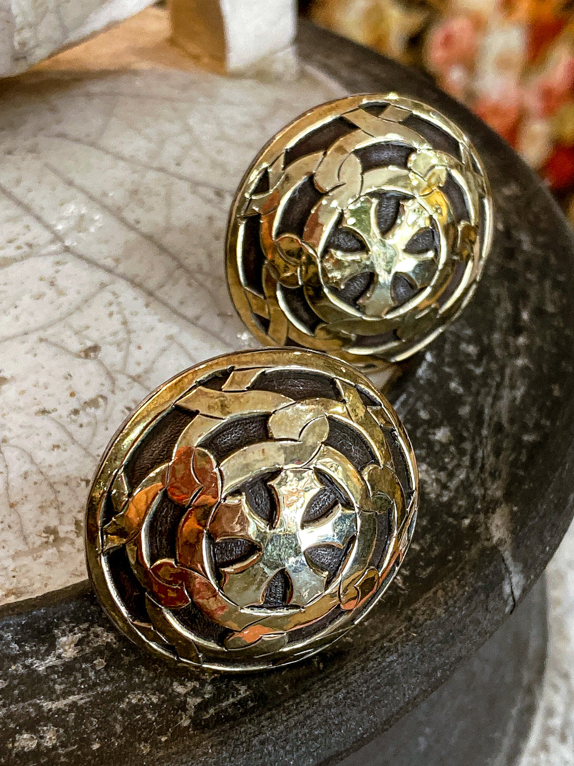 Vintage John Hardy 18K Yellow Gold Sterling Silver Circular Geometric Post Earrings