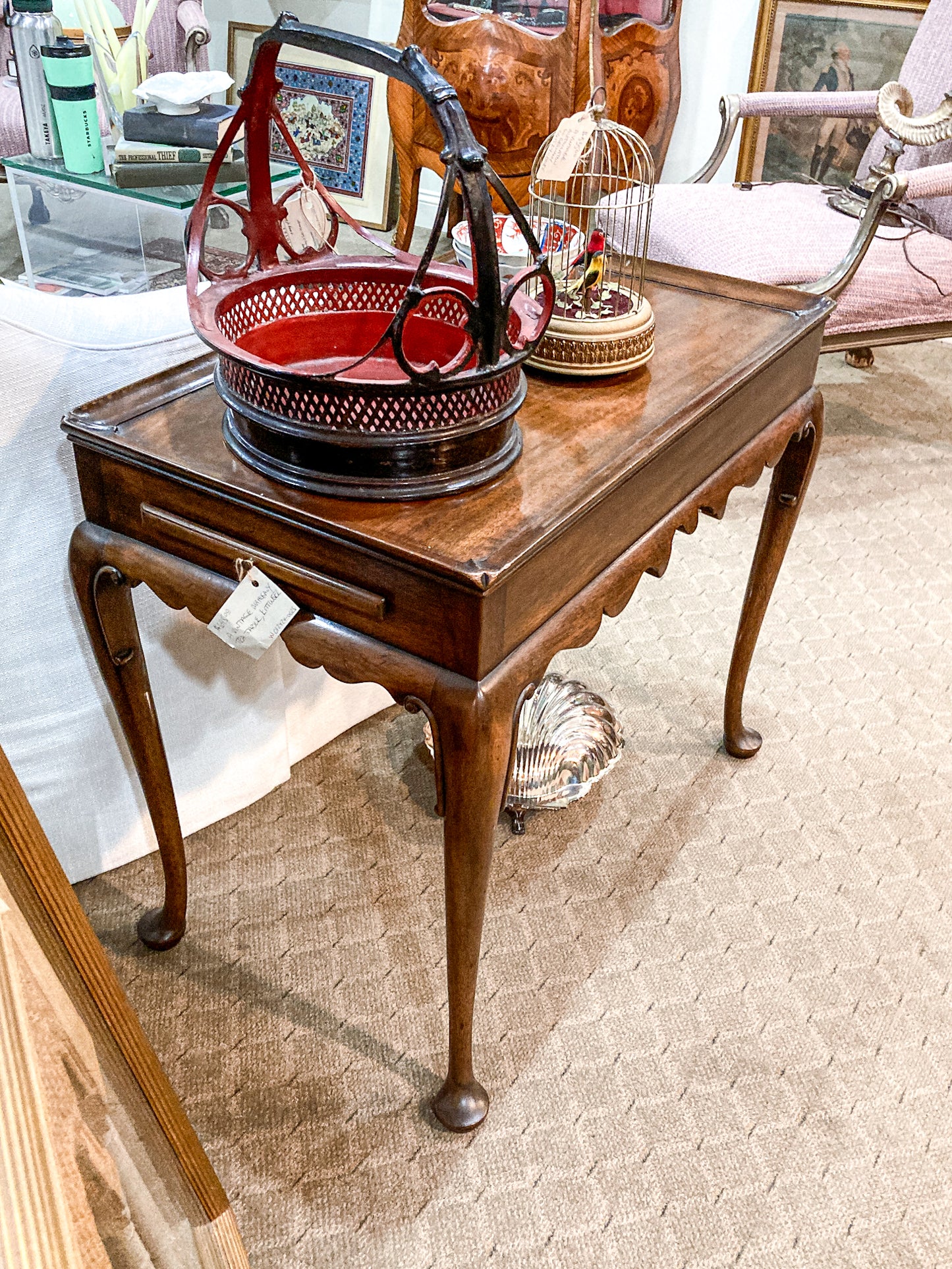 Vintage Kittinger Queen Anne Style Mahogany Accent Tea Table