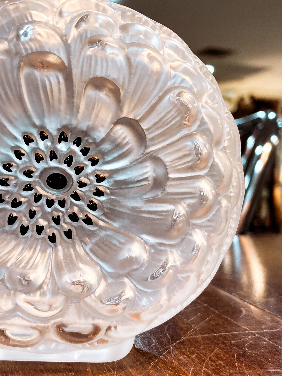 Vintage Large Lalique Dahlia Flower Frosted Crystal Scent Perfume Bottle