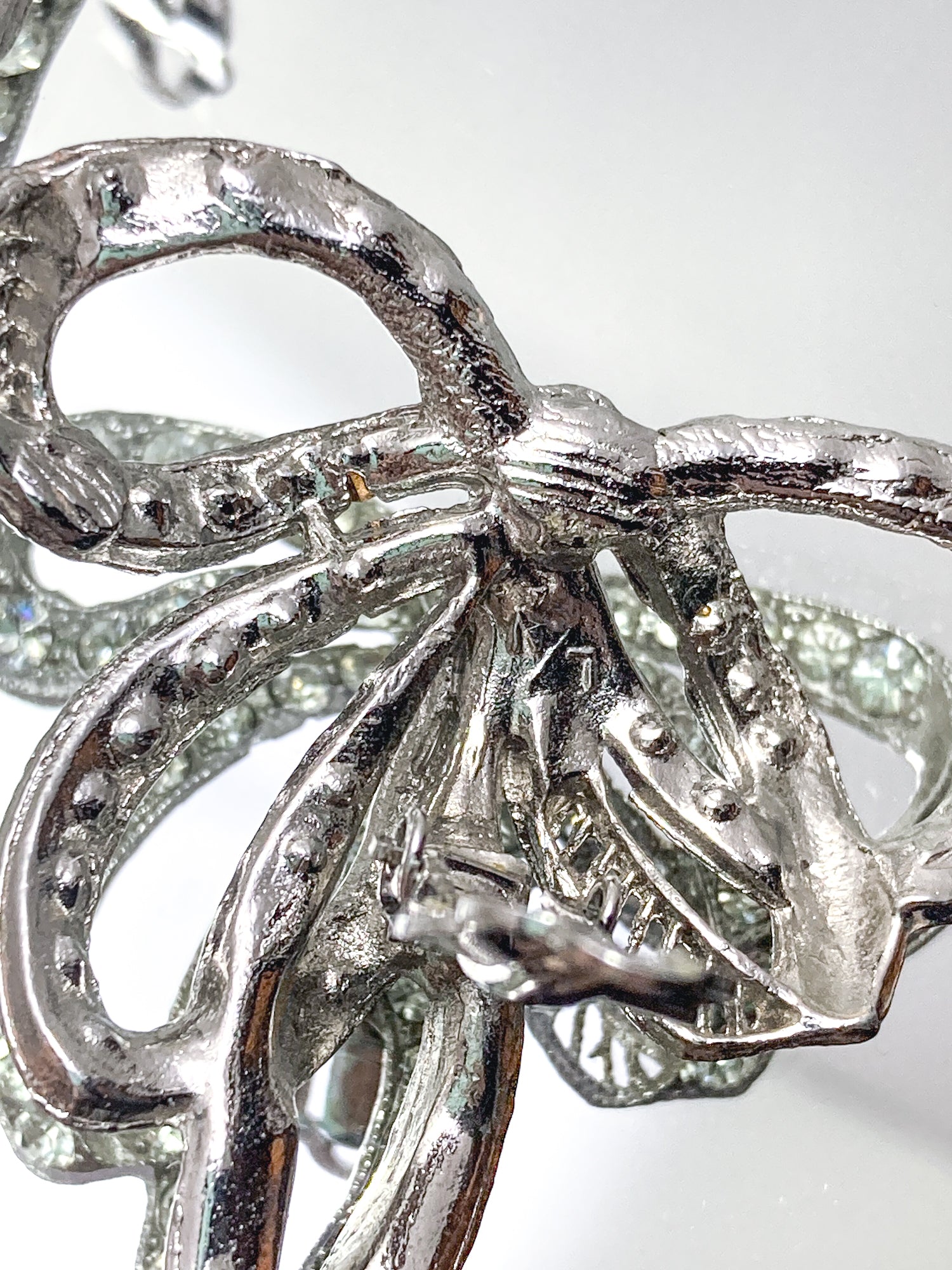 Vintage Rhodium Plated Rhinestone Double Loop Bow Statement Clip On Earrings