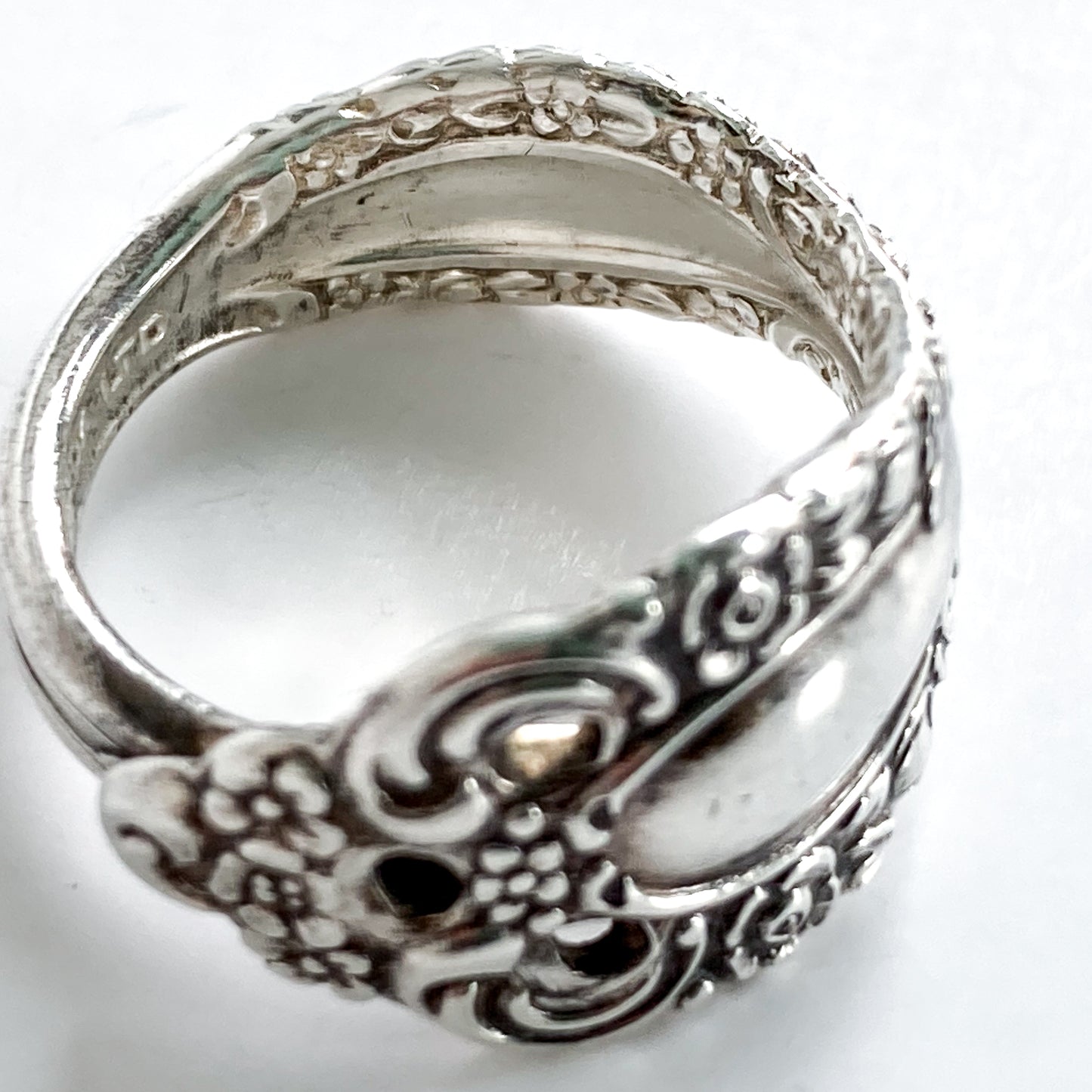 Vintage Recycled Oneida Silver Artsy Floral Repousse Spoon Handle Ring