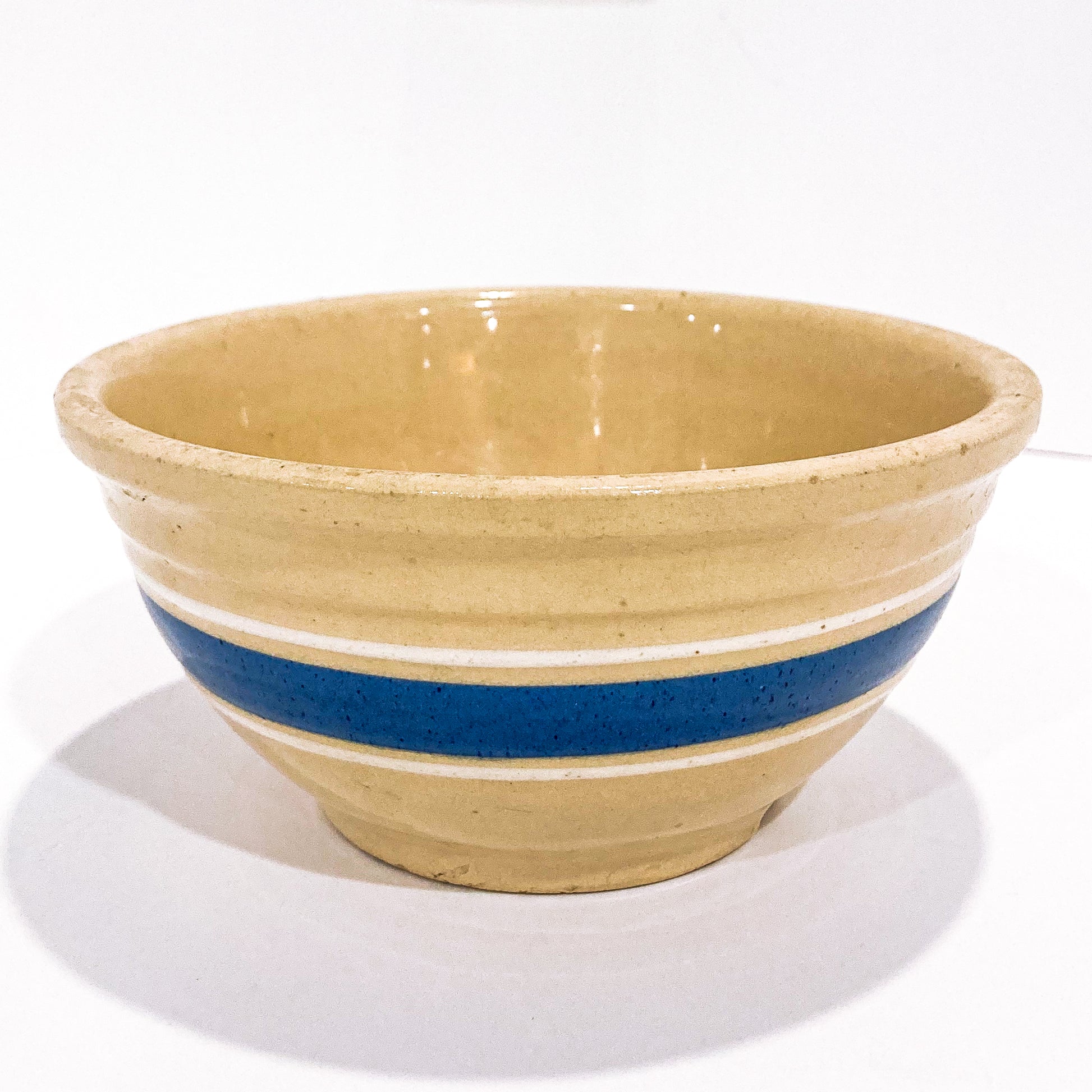 Vintage USA Made Watt Oven Ware Ceramic Blue White Cream 6” Mixing Bowl 2