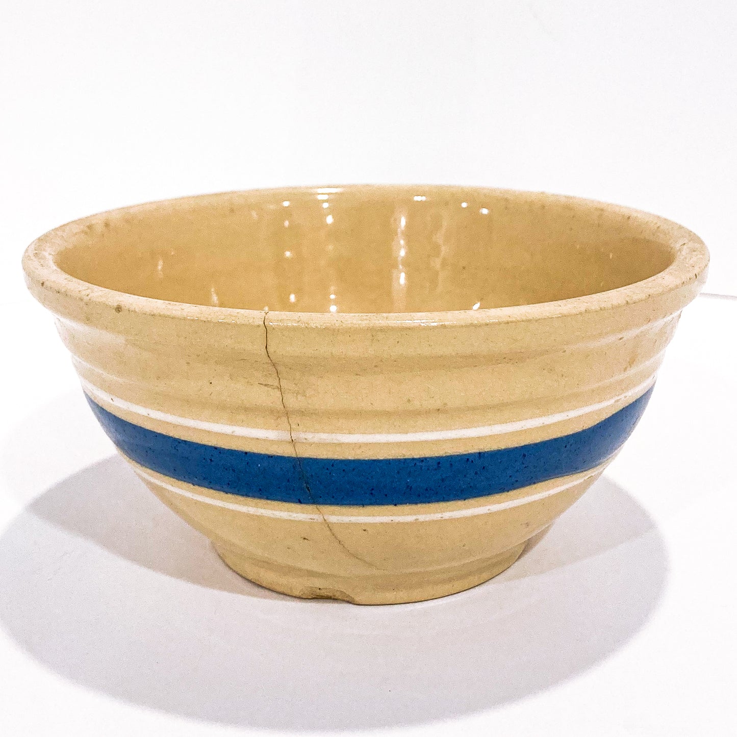 Vintage USA Made Watt Oven Ware Ceramic Blue White Cream 6” Mixing Bowl Fissure Side