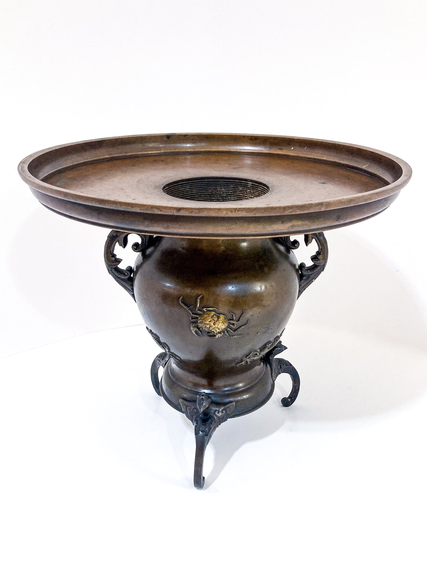 Antique Japanese Yoshimasa Bronze Crab Ocean Motif Ikebana Vase
