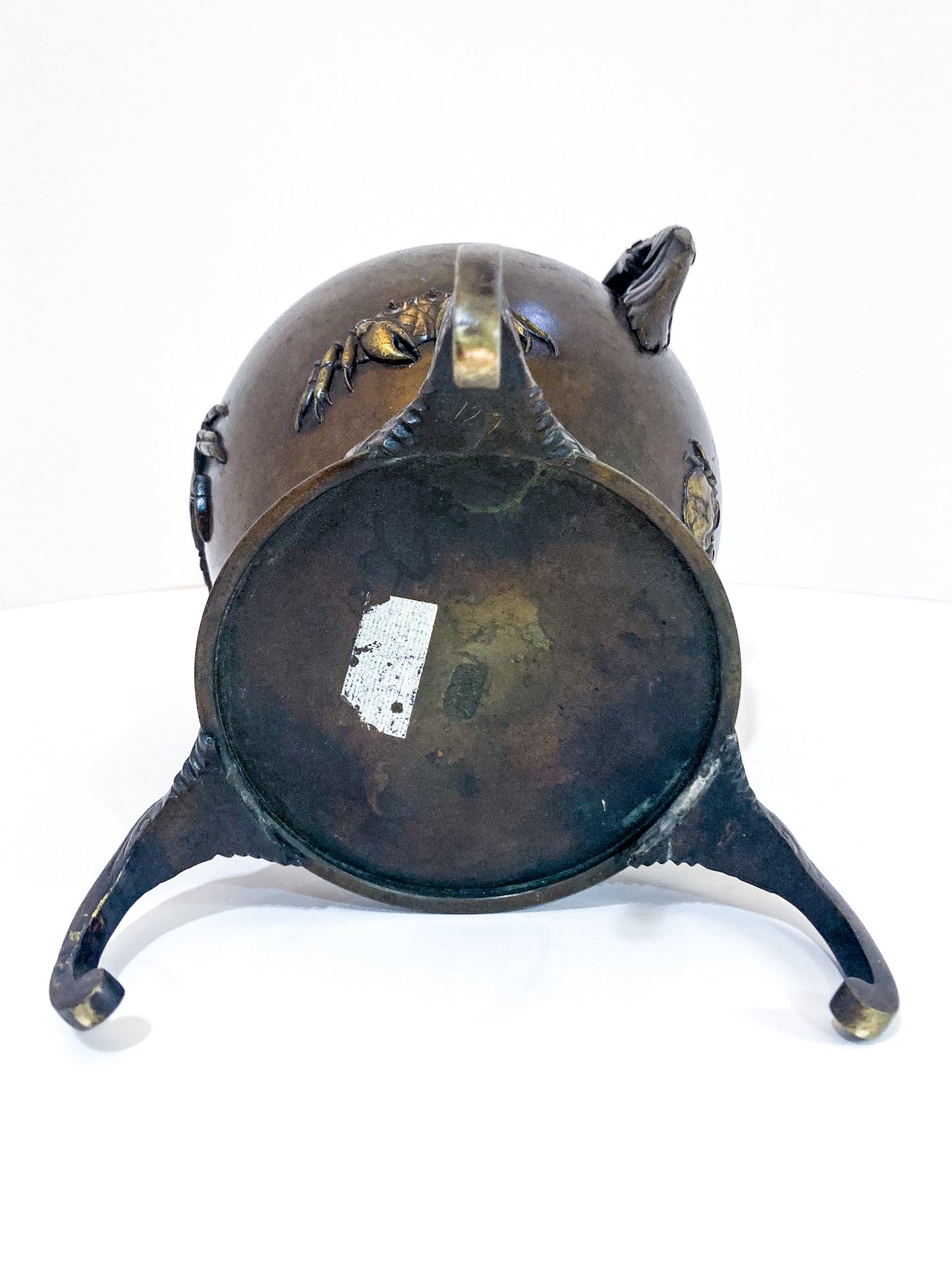 Antique Japanese Yoshimasa Bronze Crab Ocean Motif Ikebana Vase Bottom