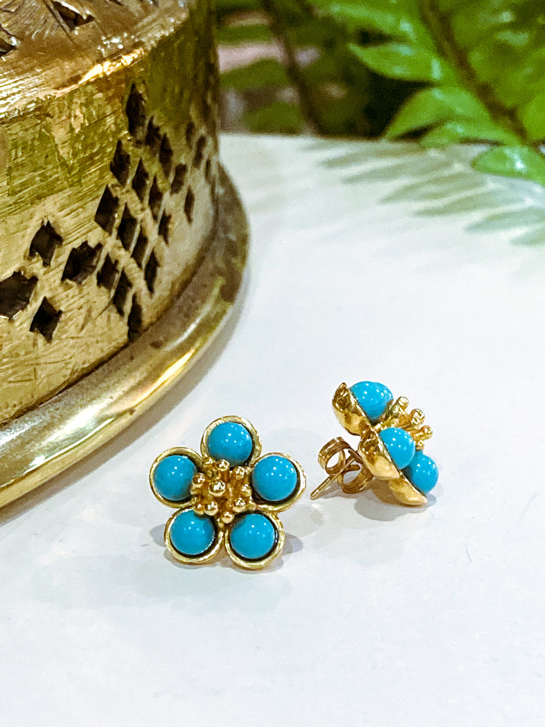 Gorgeous 14K Yellow Gold Turquoise Bead Flower Post Earrings