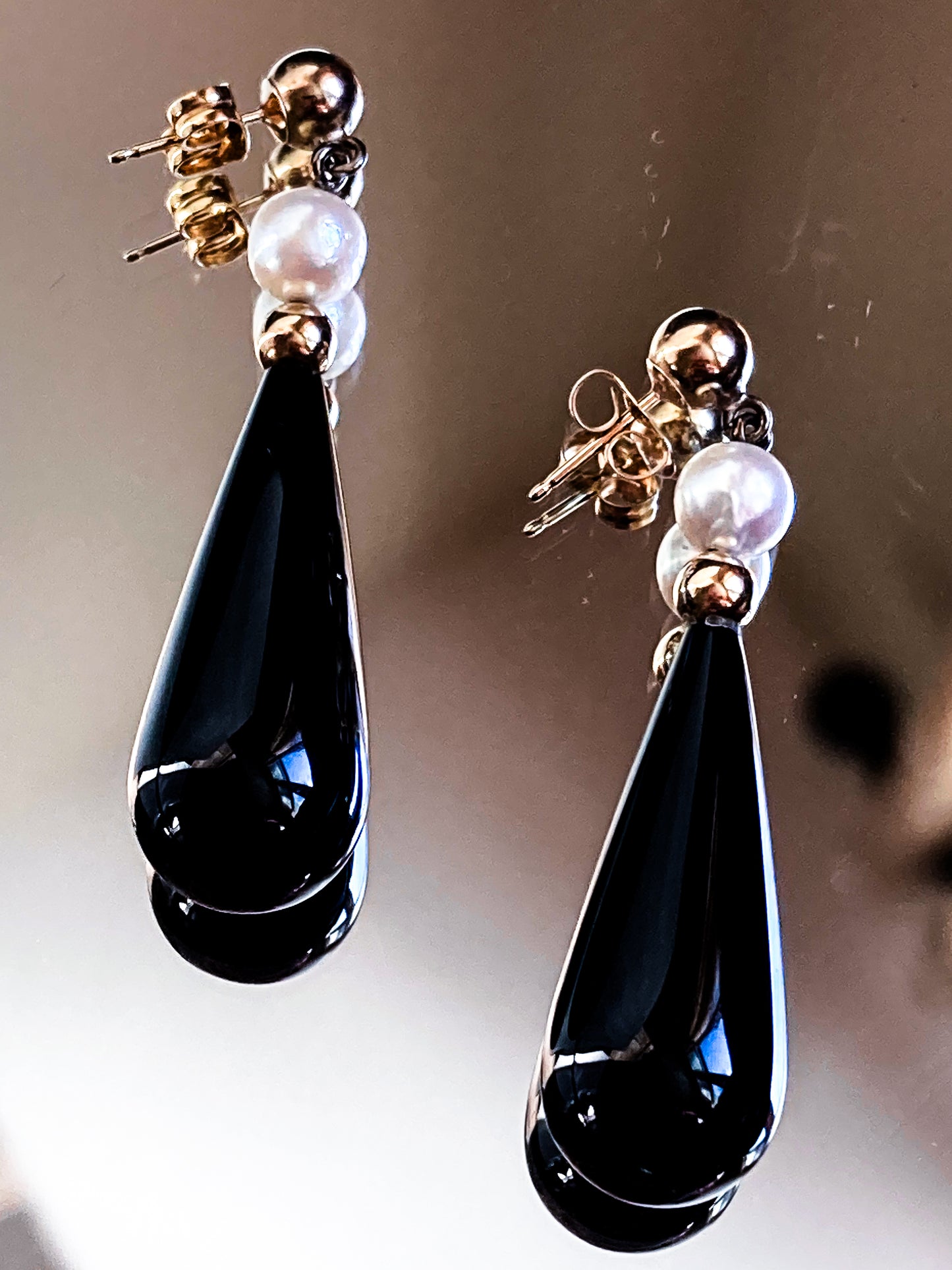 Vintage Black Onyx Pearl Gold Teardrop Earrings 14K Gold Posts Dangle Earrings
