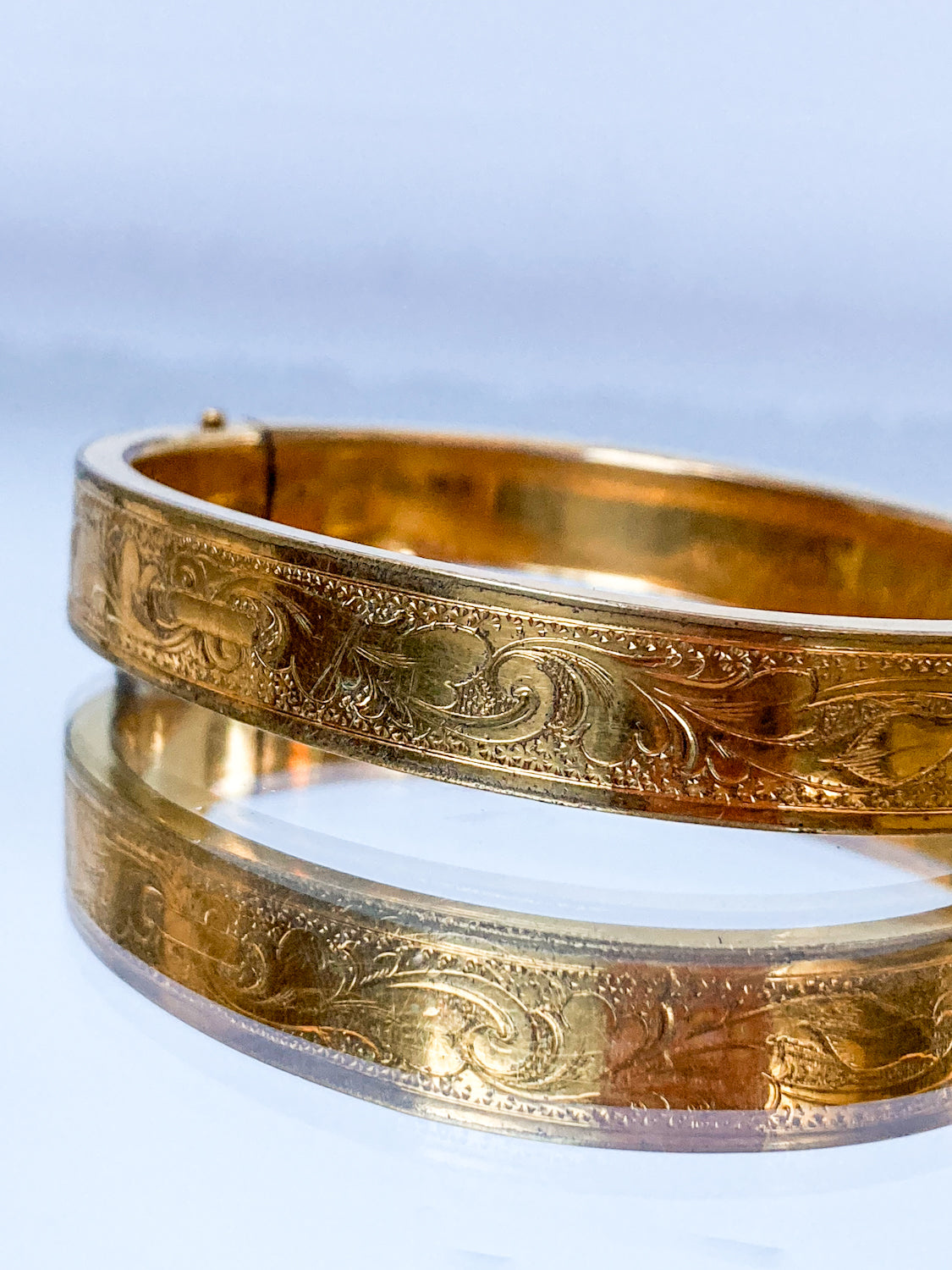 Antique Victorian Gold Filled Engraved Hinged Bangle Bracelet close up engraving