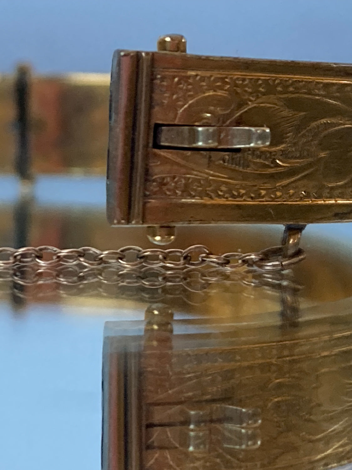 Antique Victorian Gold Filled Engraved Hinged Bangle Bracelet close up closure