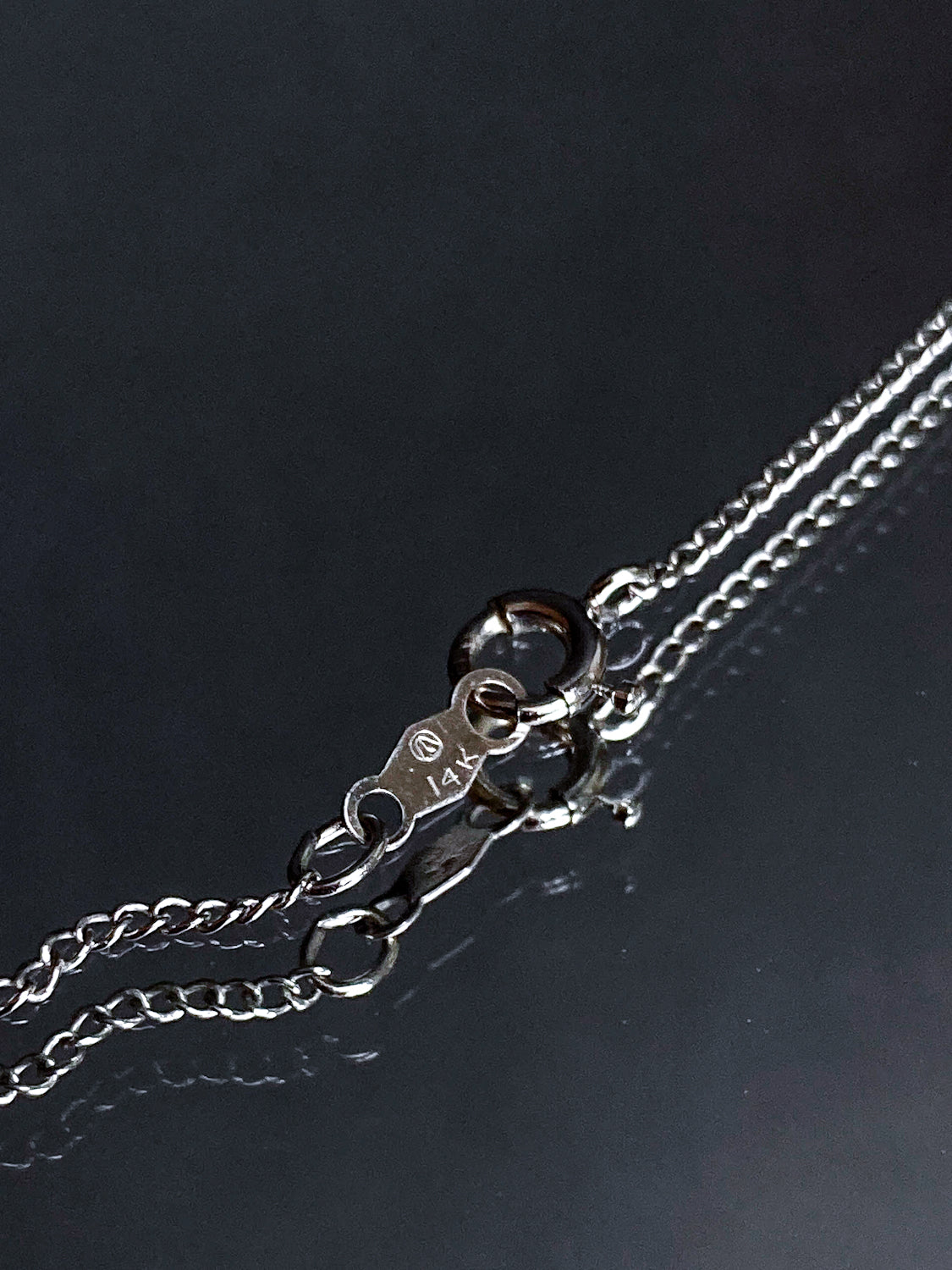 14K White Gold Solitaire Brilliant Diamond Drop Pendant Necklace Marking Close Up