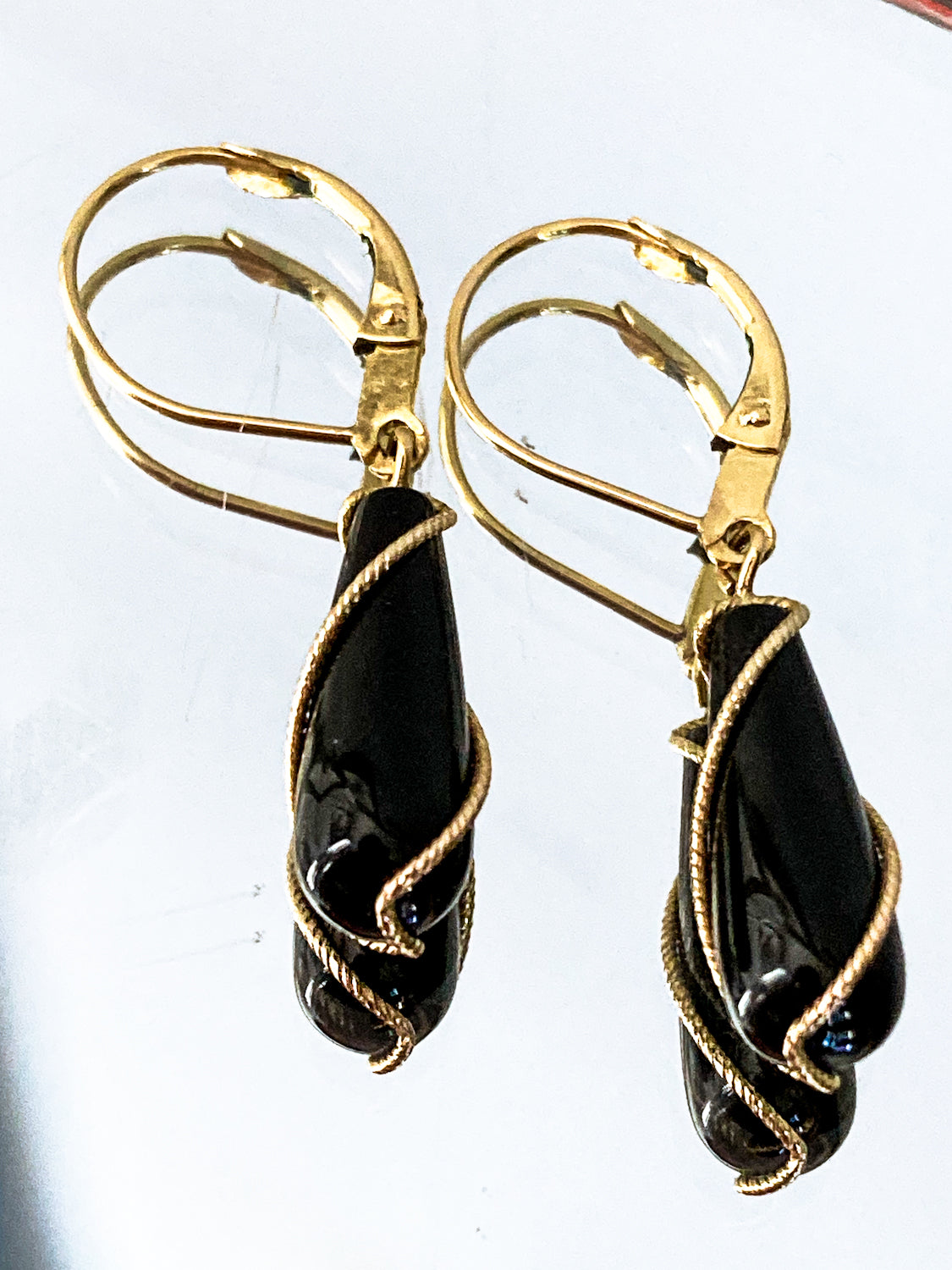 Vintage 14K Yellow Gold Black Onyx Wrapped Teardrop Lever Back Earrings