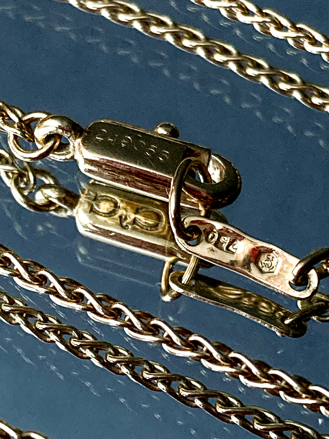 Carrera y Carrera 18K Yellow Gold Diamond Pearl Dolphin Swirl Pendant Necklace