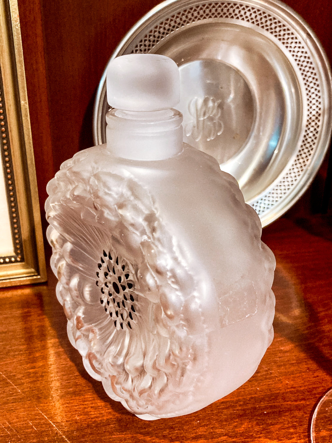 Vintage Large Lalique Dahlia Flower Frosted Crystal Scent Perfume Bottle
