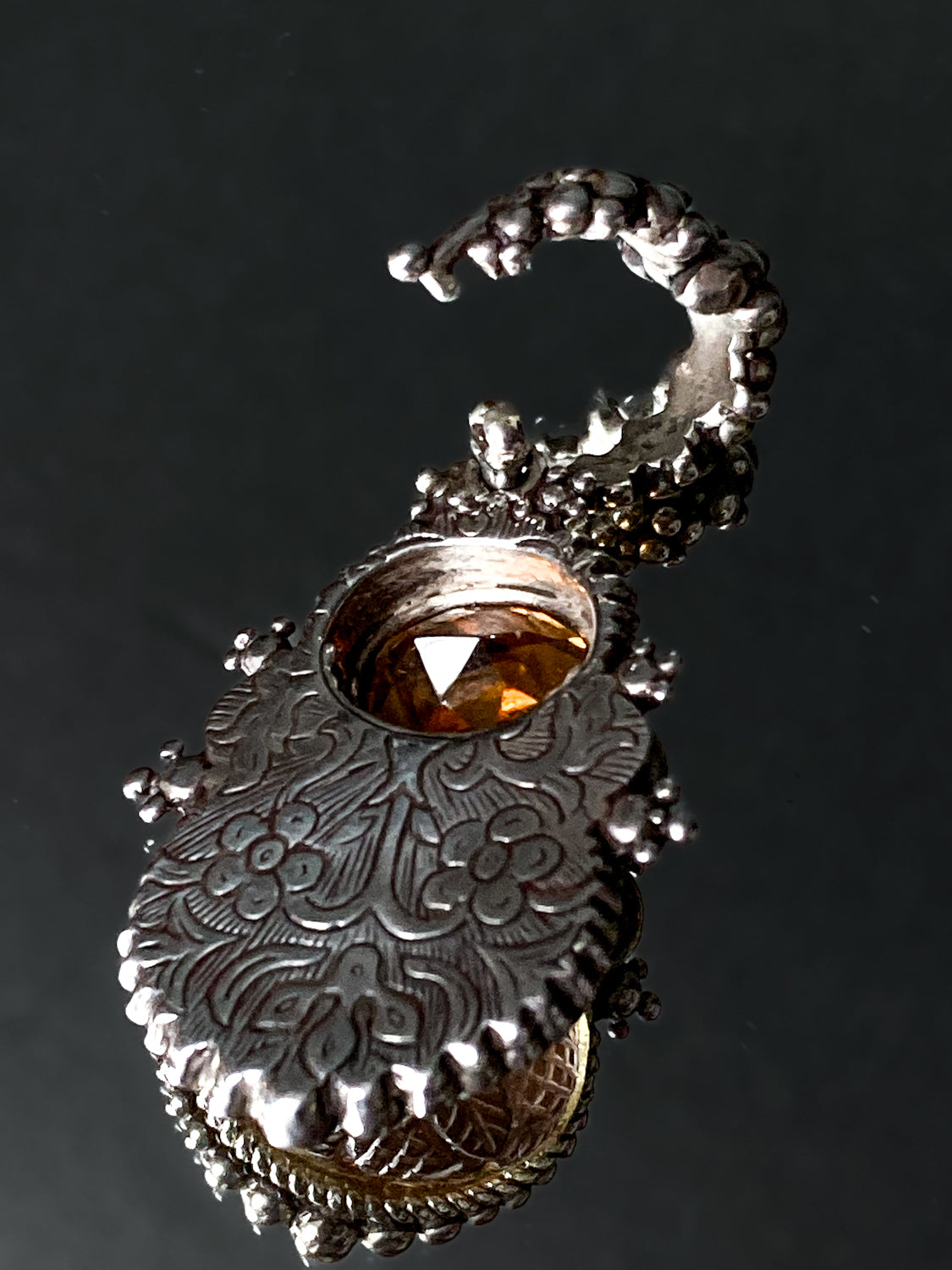Vintage Stephen Dweck Sterling Silver 18K Gold Carved Quartz Pendant Necklace Signed