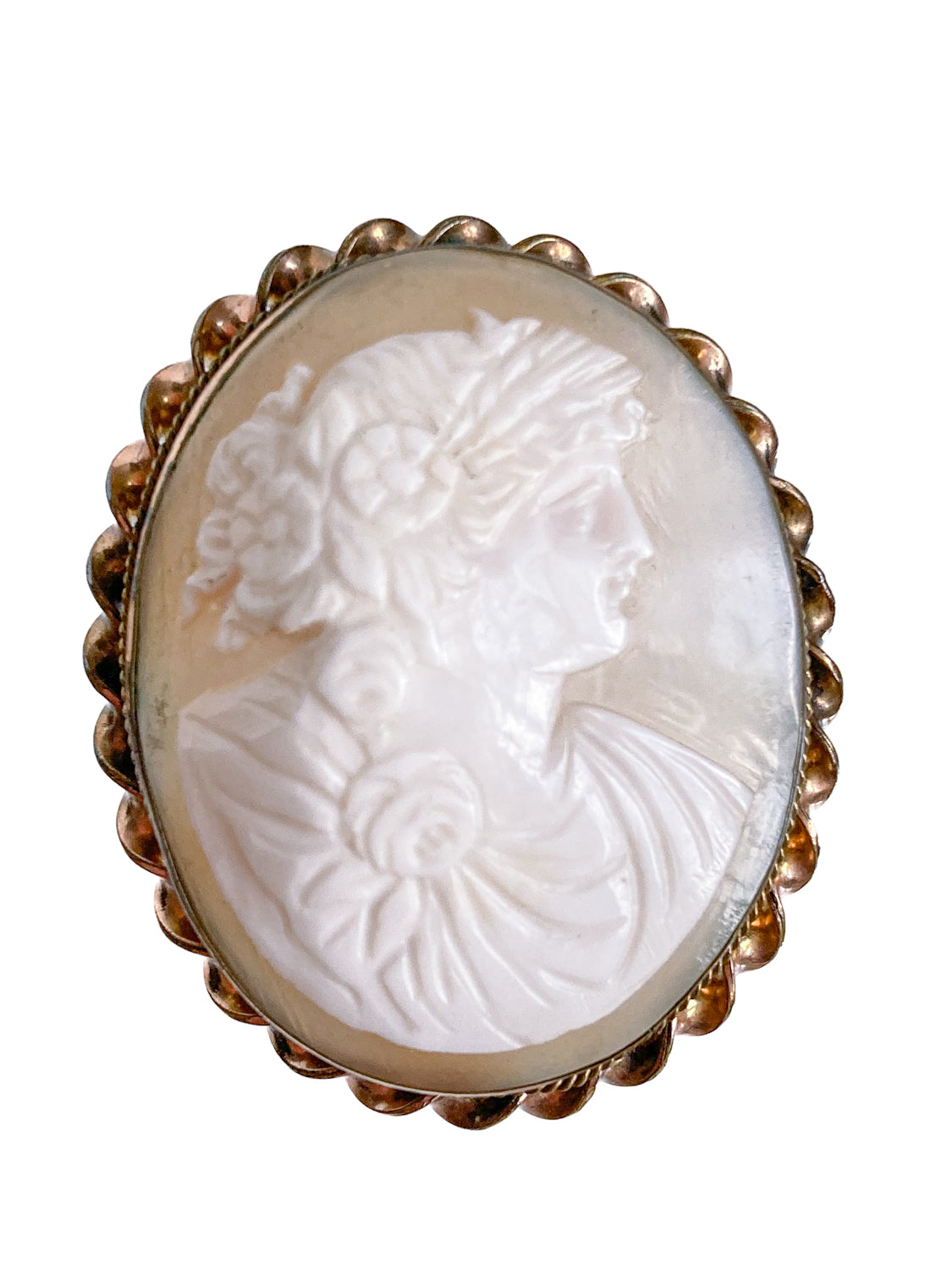 Vintage Twist Oval Gold Toned Italian Shell Carved Cameo Brooch Pin