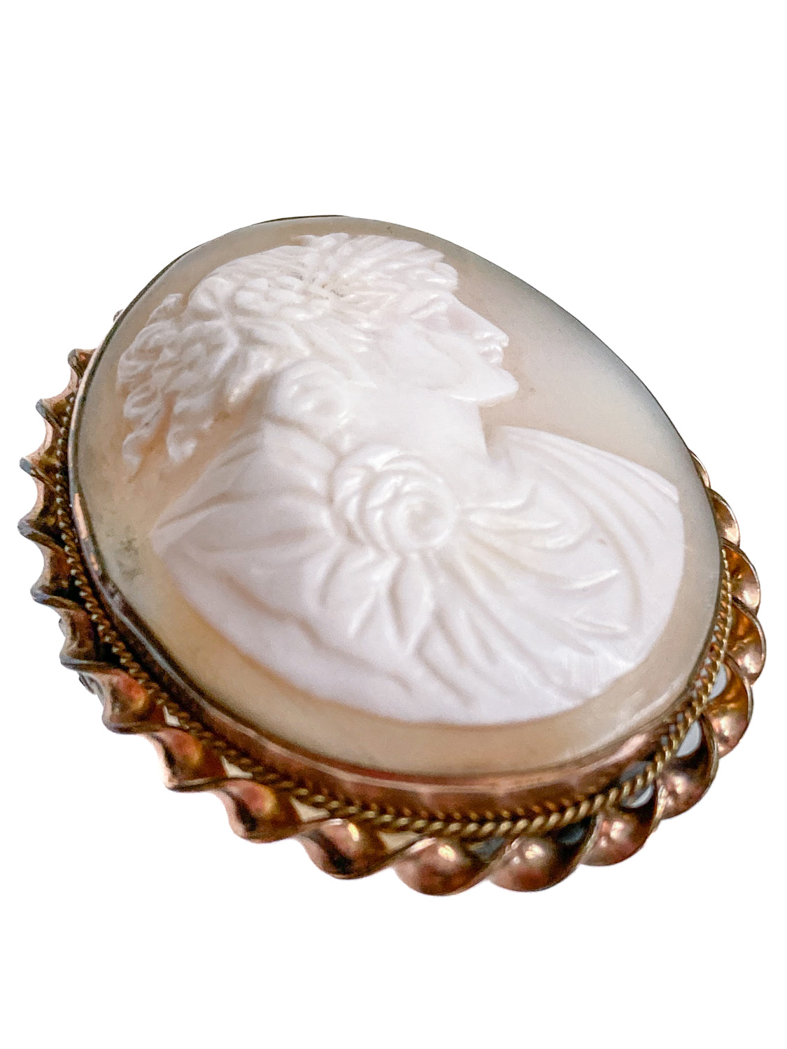 Vintage Twist Oval Gold Toned Italian Shell Carved Cameo Brooch Pin