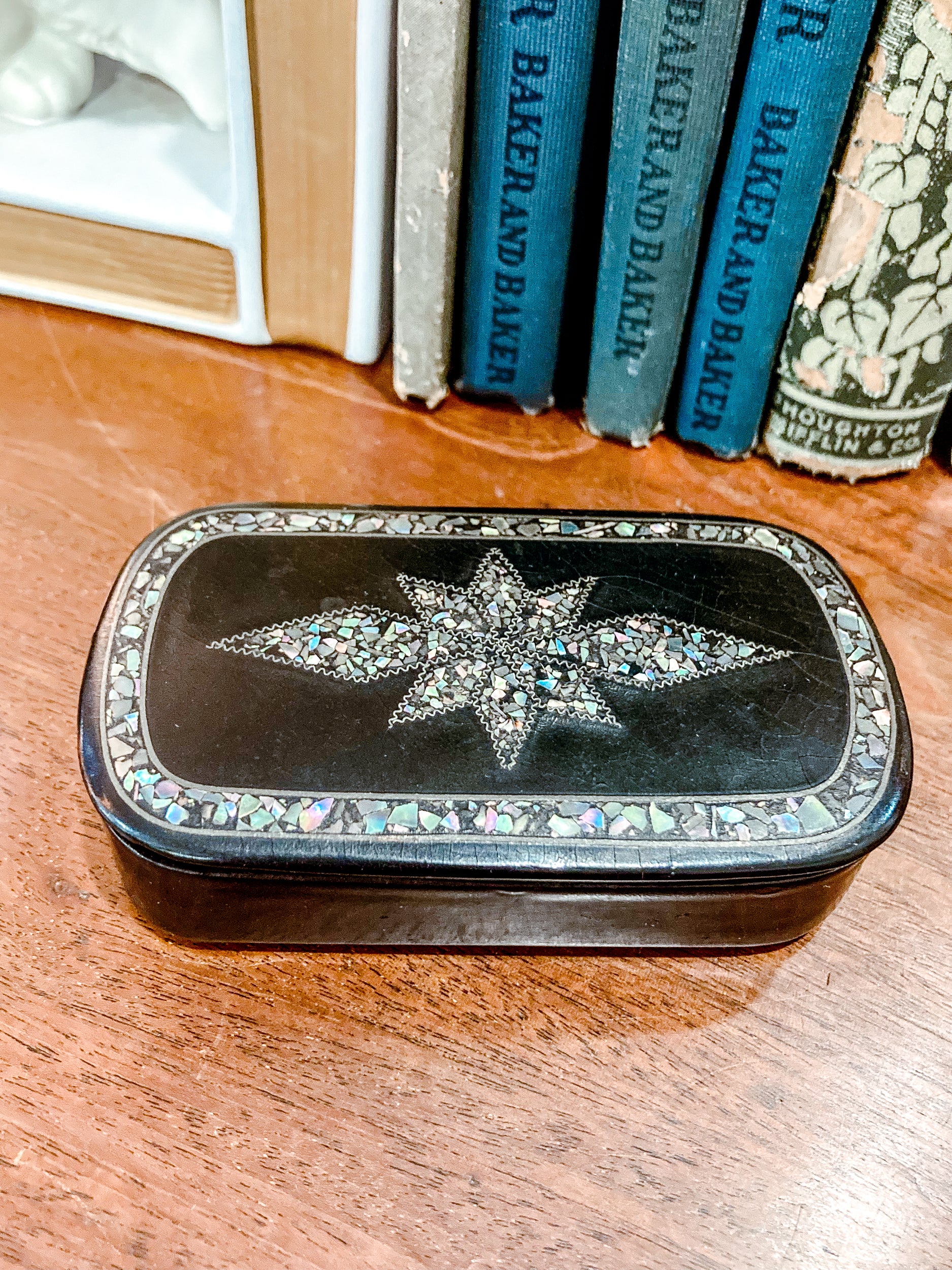 19th Century Antique Abalone Shell Inlay Papier-Mache English Trinket Box
