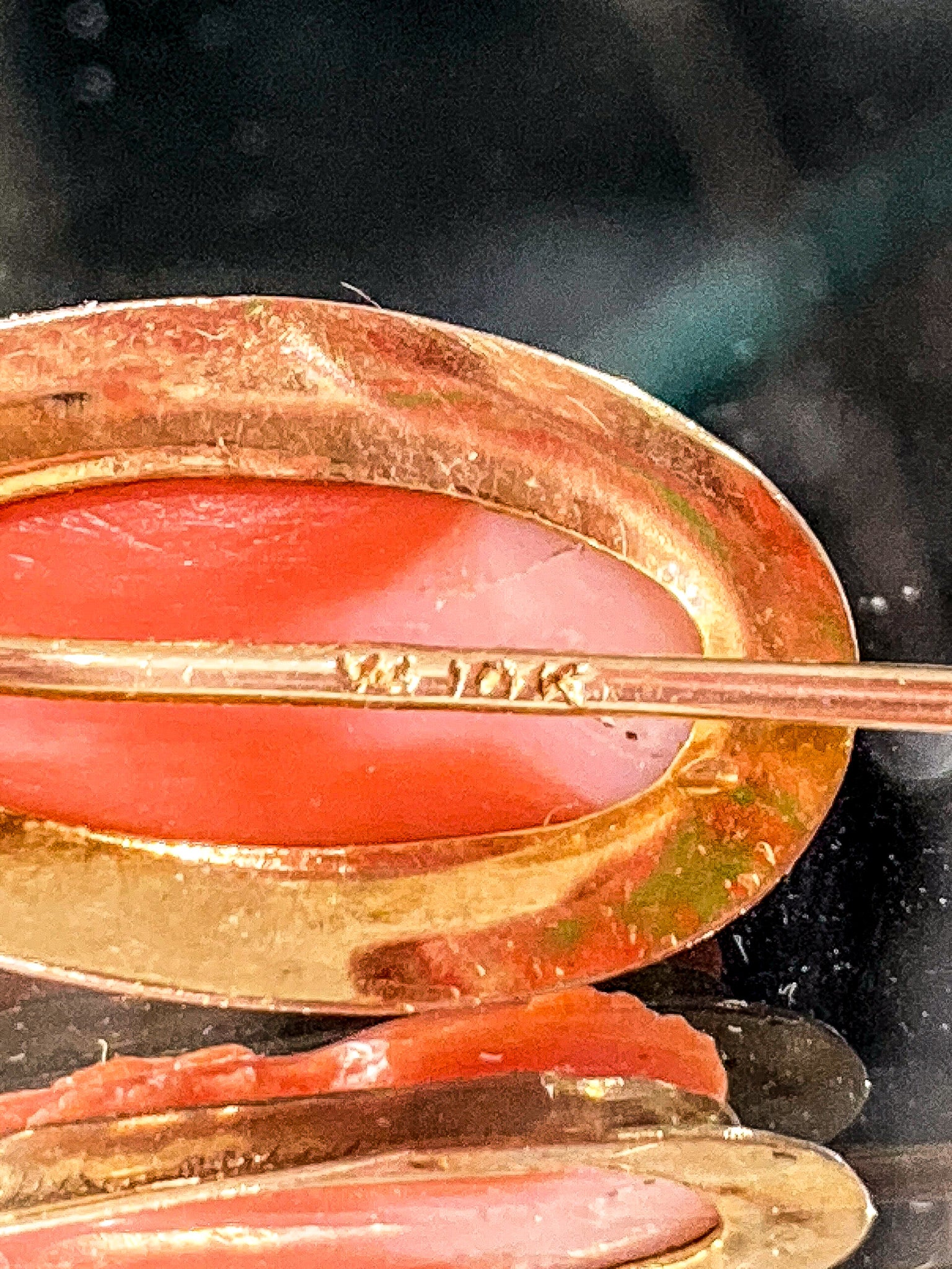 Antique 10K Yellow Gold Oval Hand Carved Coral Cameo Stick Pin