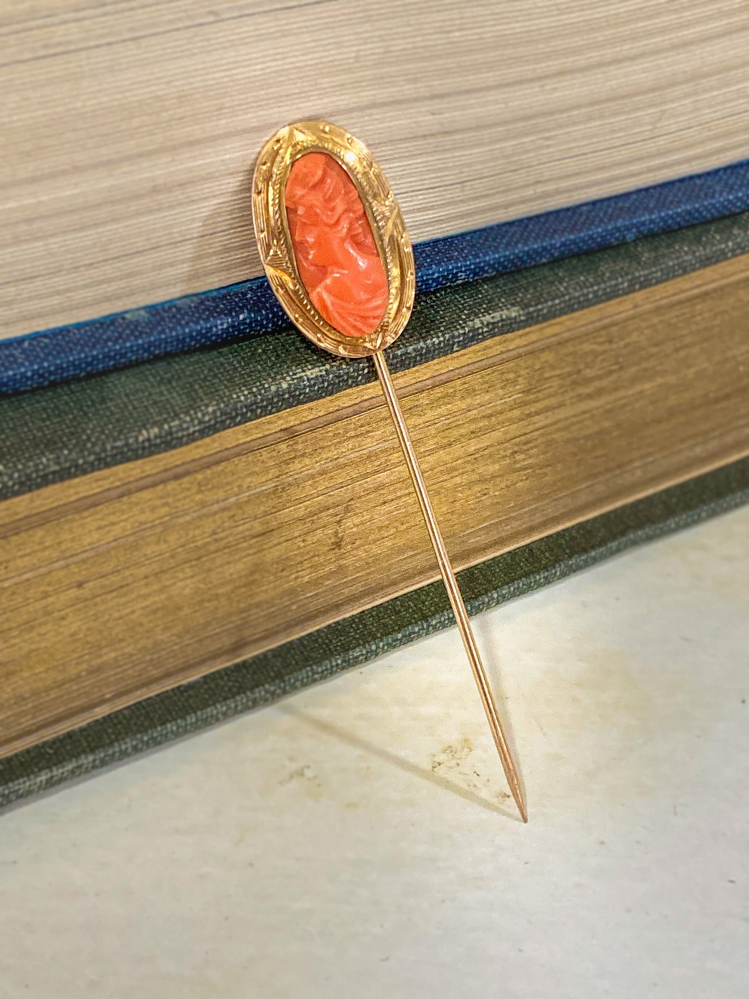 Antique 10K Yellow Gold Oval Hand Carved Coral Cameo Stick Pin