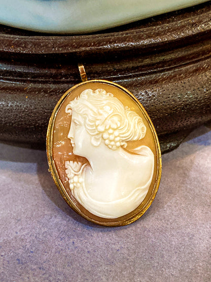 Antique 14K Gold Oval Carved Shell Cameo Convertible Brooch Pin Pendant