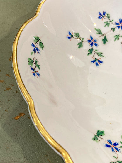 Antique Pair 1820 Shell-Shaped Blue Flower Gilt English Porcelain Bowls