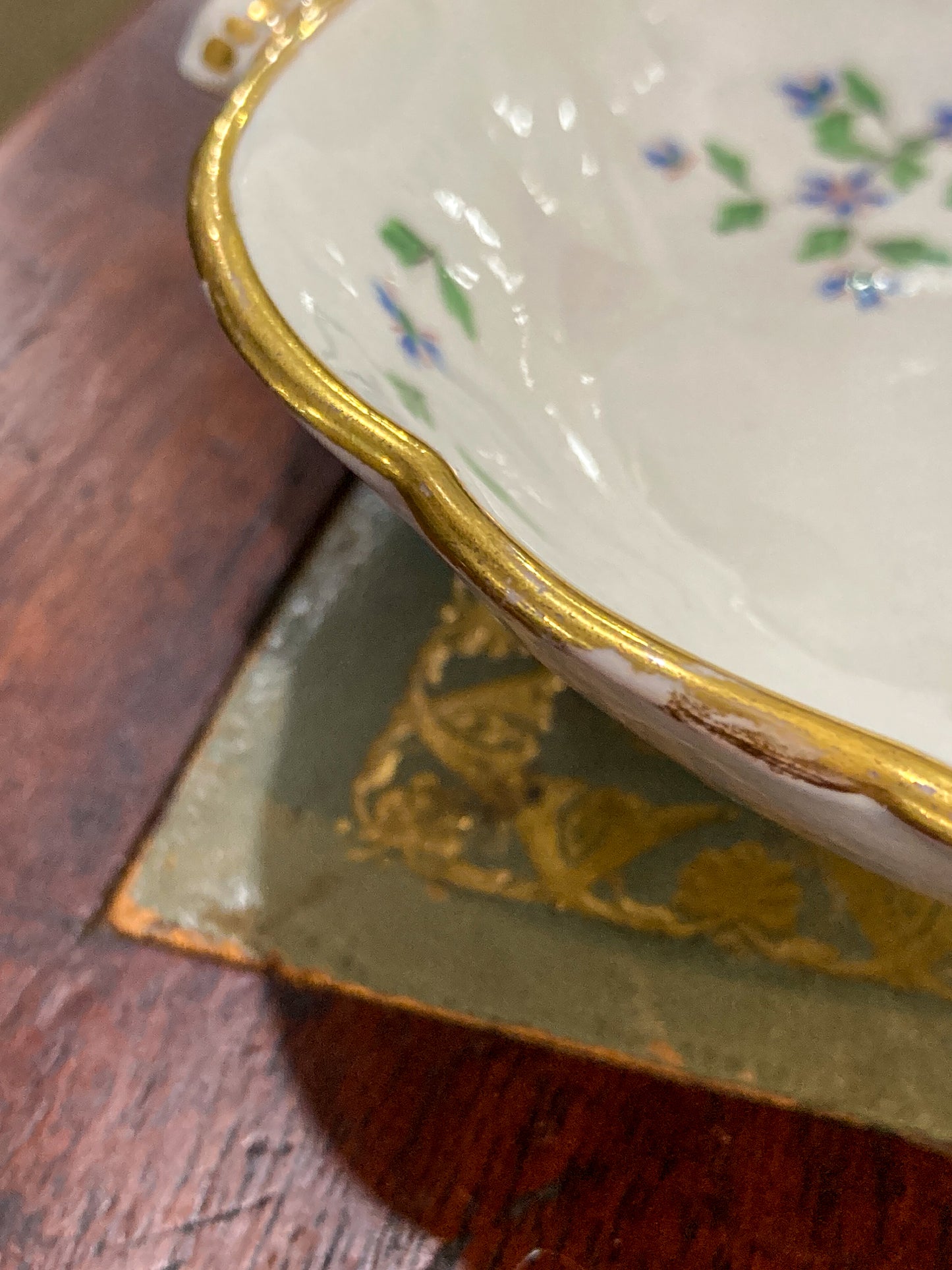 Antique Pair 1820 Shell-Shaped Blue Flower Gilt English Porcelain Bowls