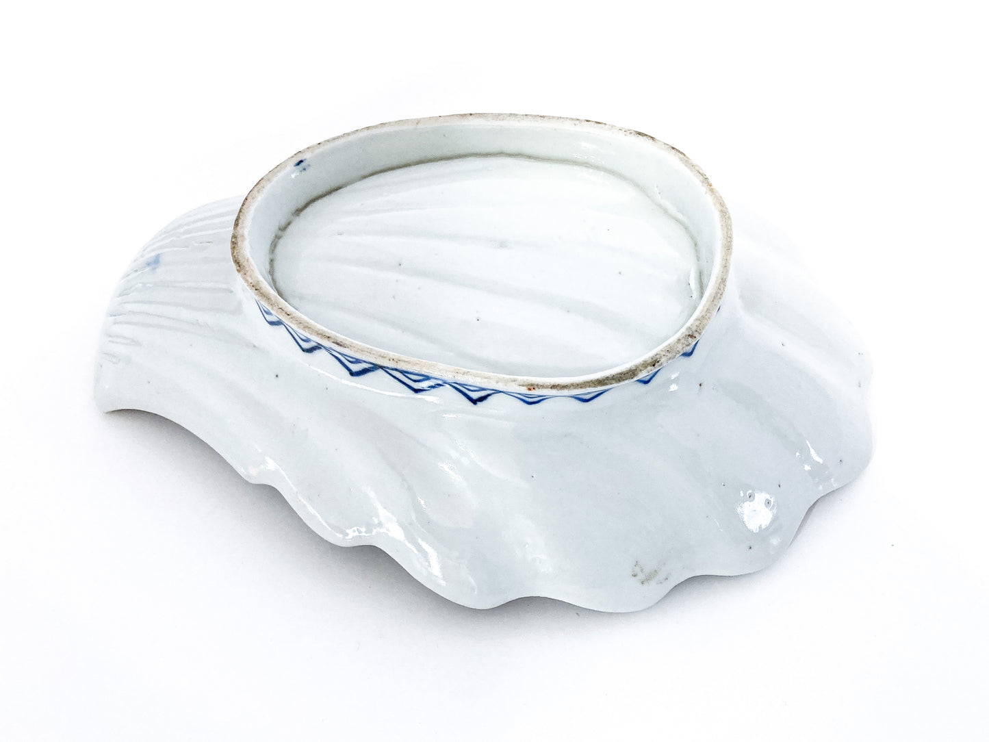 Antique Imari Floral Motif Shell Shaped Japanese Porcelain Dish Tray Bottom