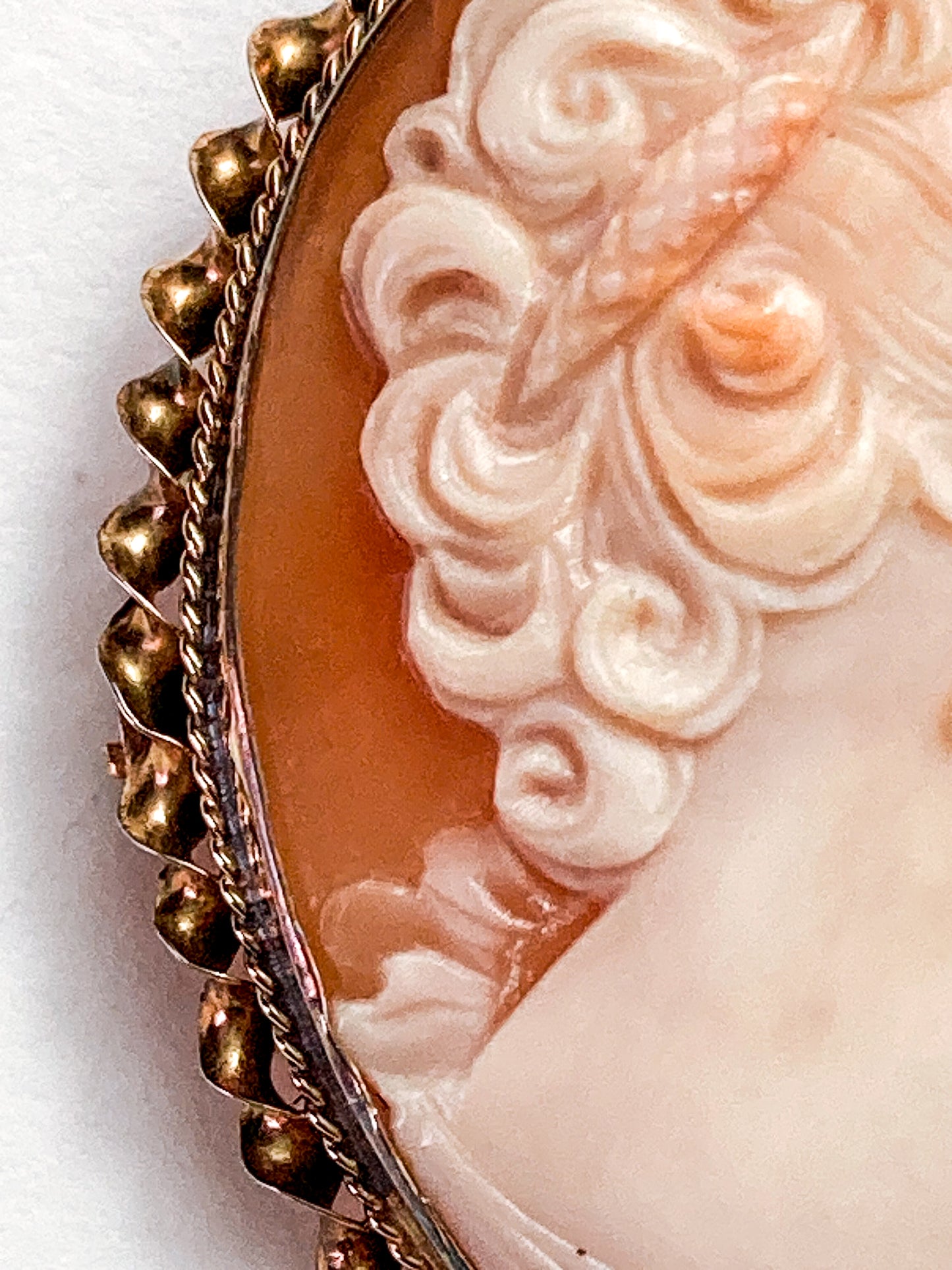 Antique 1920s 10K Yellow Gold Oval Cameo Brooch Pin Convertible Pendant