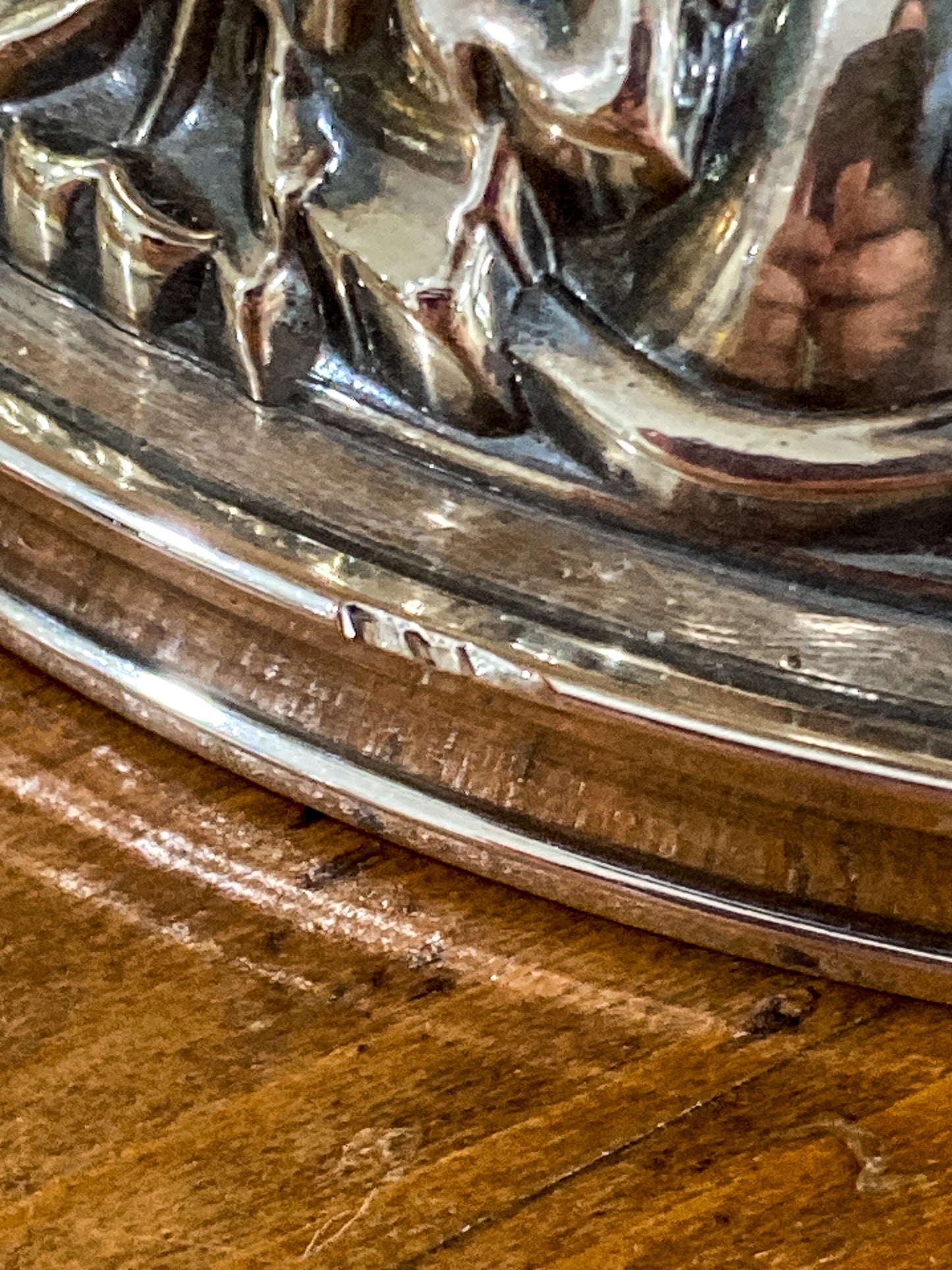 Antique Georgian Style Oak Fruit Motif Sheffield Silver Plated Champagne Bucket