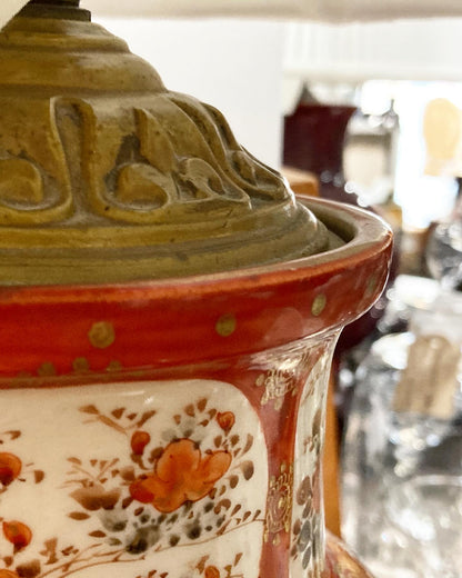 Antique Japanese Hand Painted Kutani Porcelain Vase Lamp Wood Base Close Up