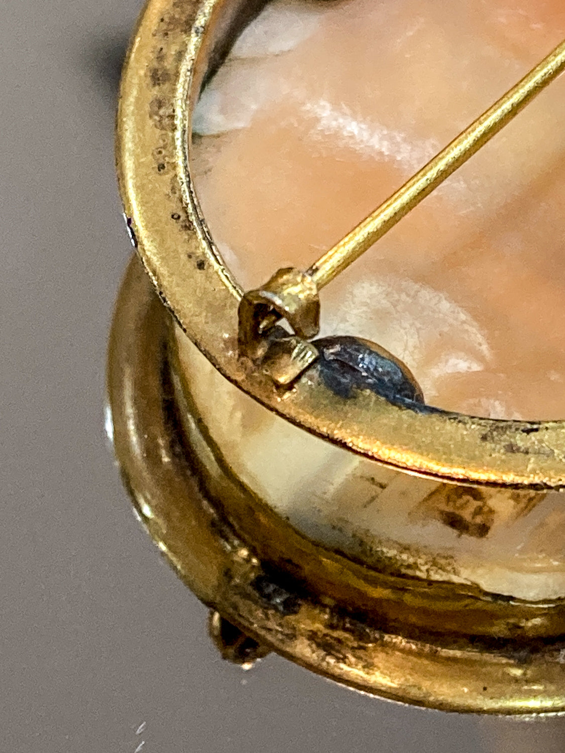 Antique Late 19th Century Gold Filled Landscape Shell Cameo Oval Brooch Pin