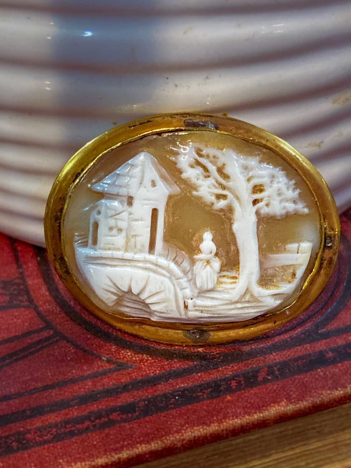 Antique Late 19th Century Gold Filled Landscape Shell Cameo Oval Brooch Pin