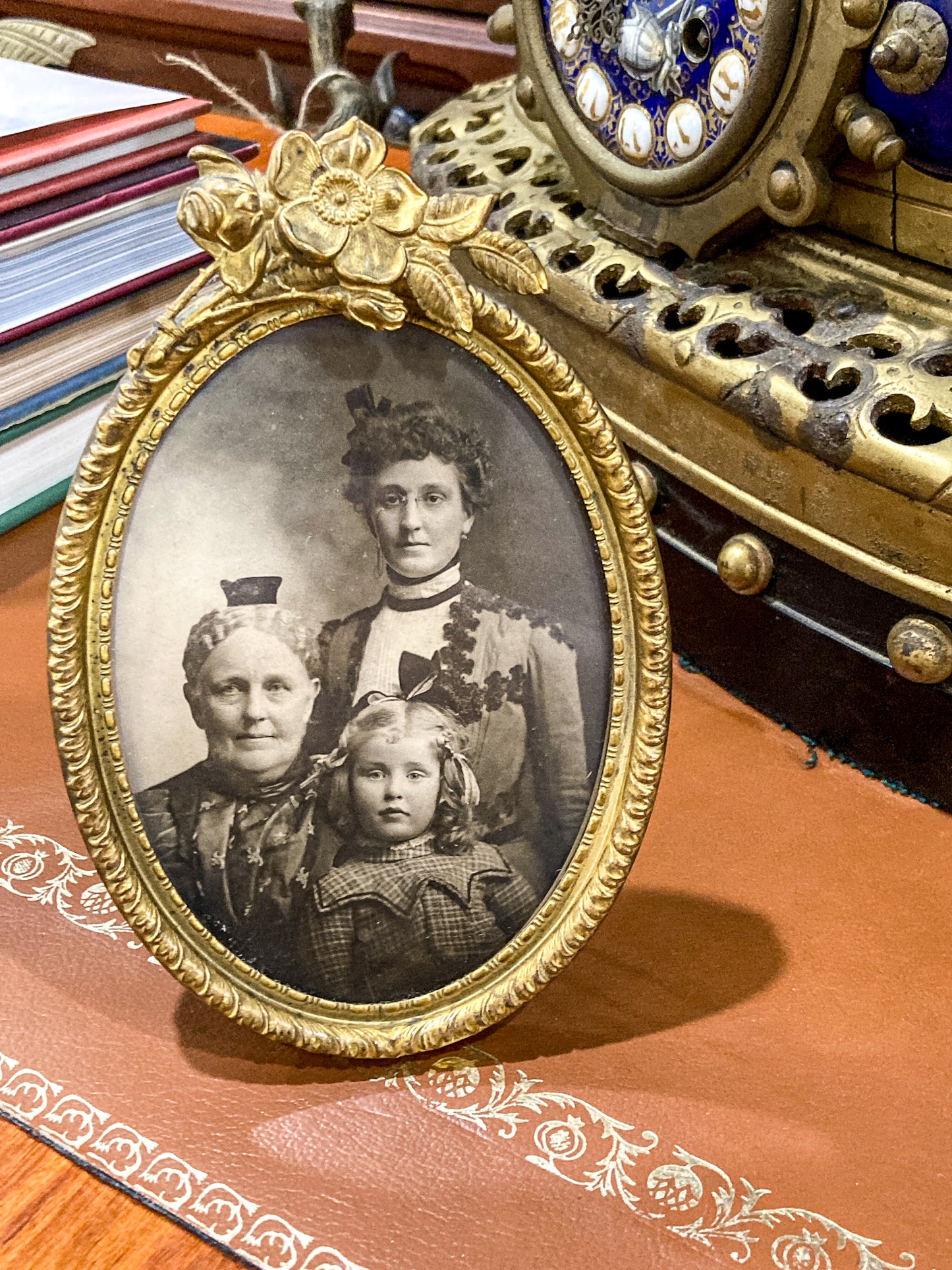 Antique Victorian Old Photograph Italian Floral Oval Metal Tabletop Picture Frame