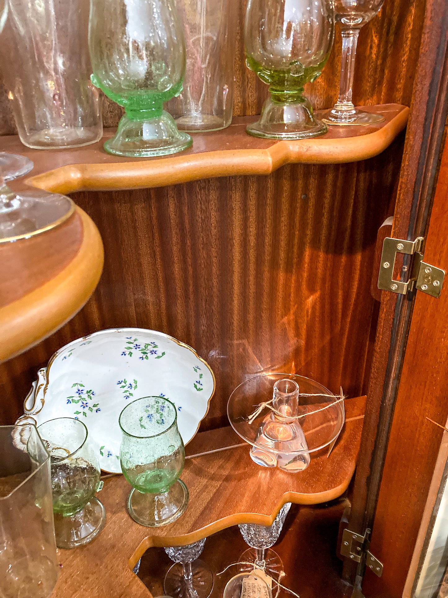 Georgian Style Burled Wood Veneer Glass Front Corner Cabinet