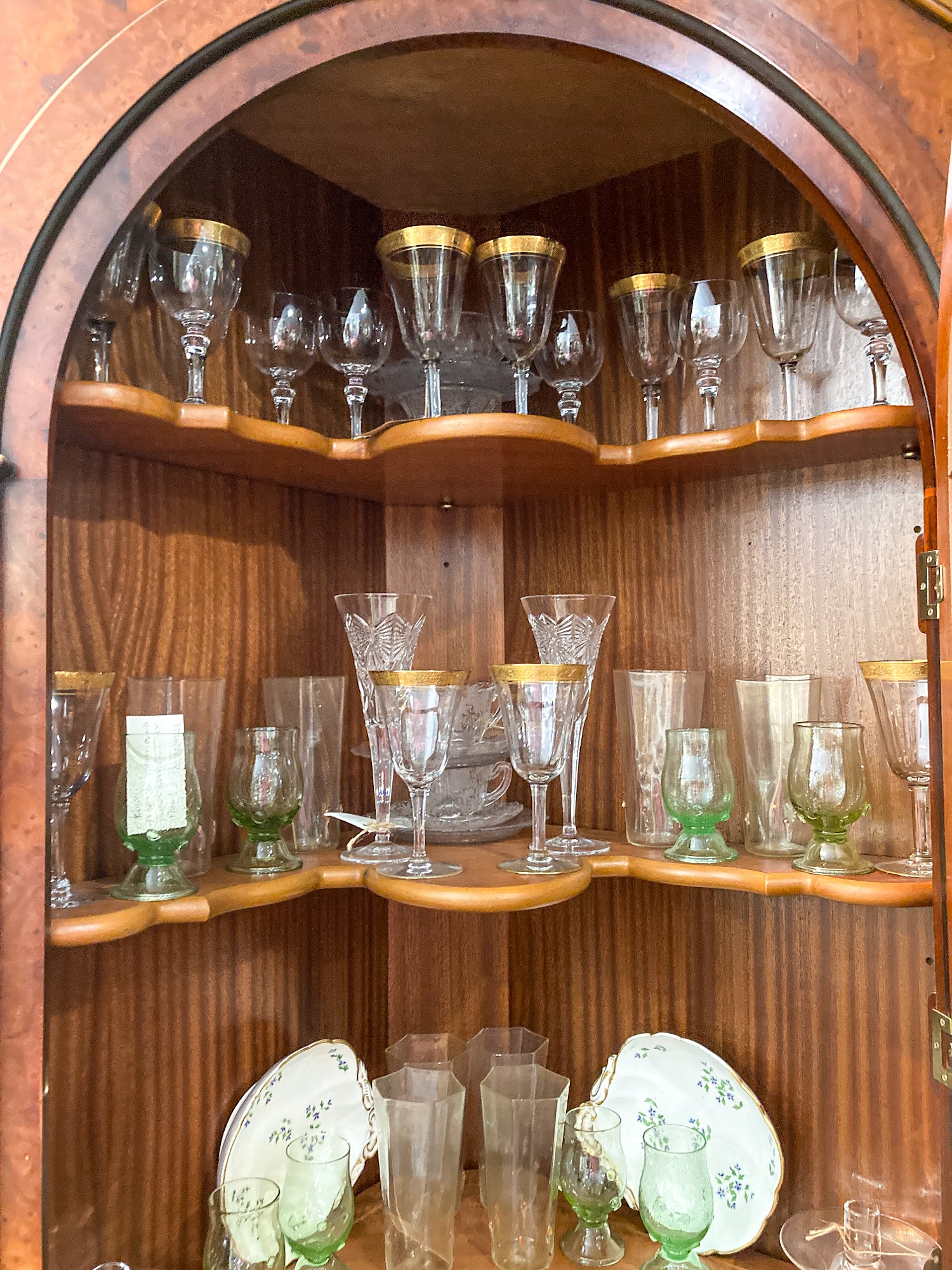Georgian Style Burled Wood Veneer Glass Front Corner Cabinet