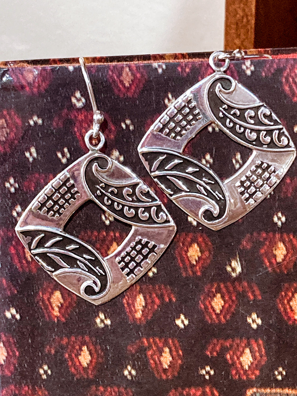 Ninos DeChammo Mexico Sterling Silver Oxidized Leaf Dangle Earrings