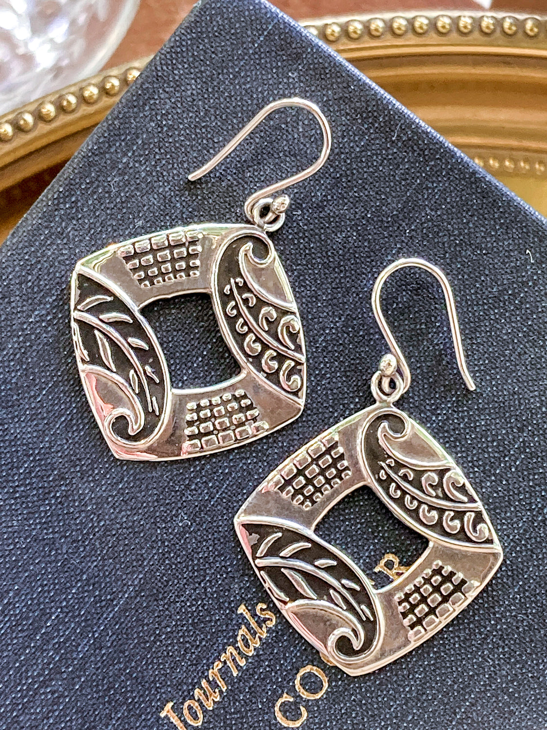 Ninos DeChammo Mexico Sterling Silver Oxidized Leaf Dangle Earrings