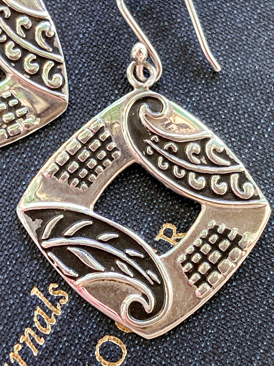 Ninos DeChammo Mexico Sterling Silver Oxidized Leaf Dangle Earrings