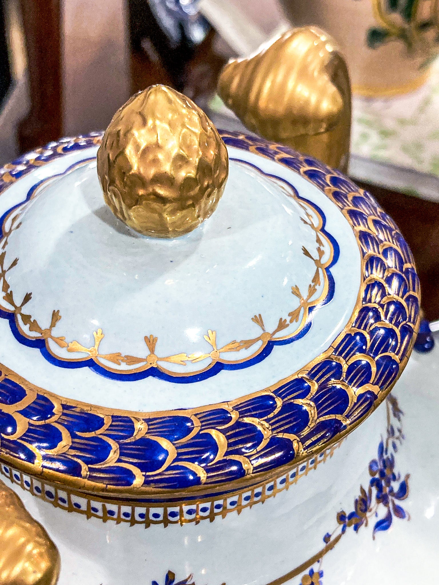 Pair Vintage 1980's 18th Century Style Blue White Gold Mottahedeh Porcelain Urns