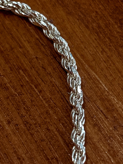 Radiant Italian 925 Sterling Silver Twisted Rope 7-Inch Chain Bracelet
