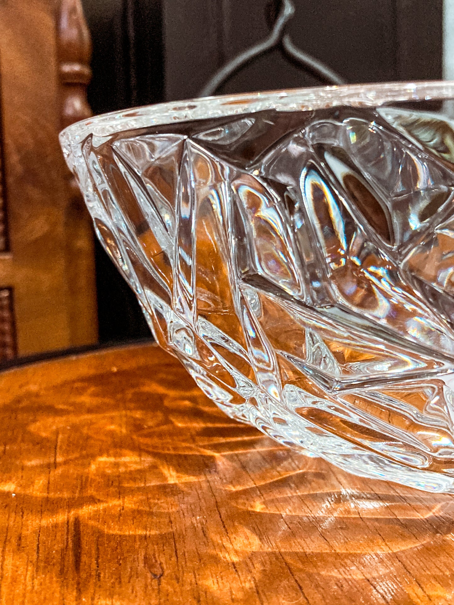 Tiffany and Co. Rock Cut Pattern Clear Crystal 9 Inch Decorative Serving Bowl