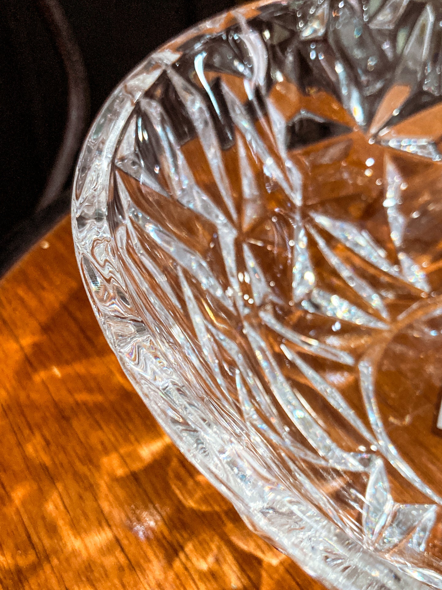 Tiffany and Co. Rock Cut Pattern Clear Crystal 9 Inch Decorative Serving Bowl